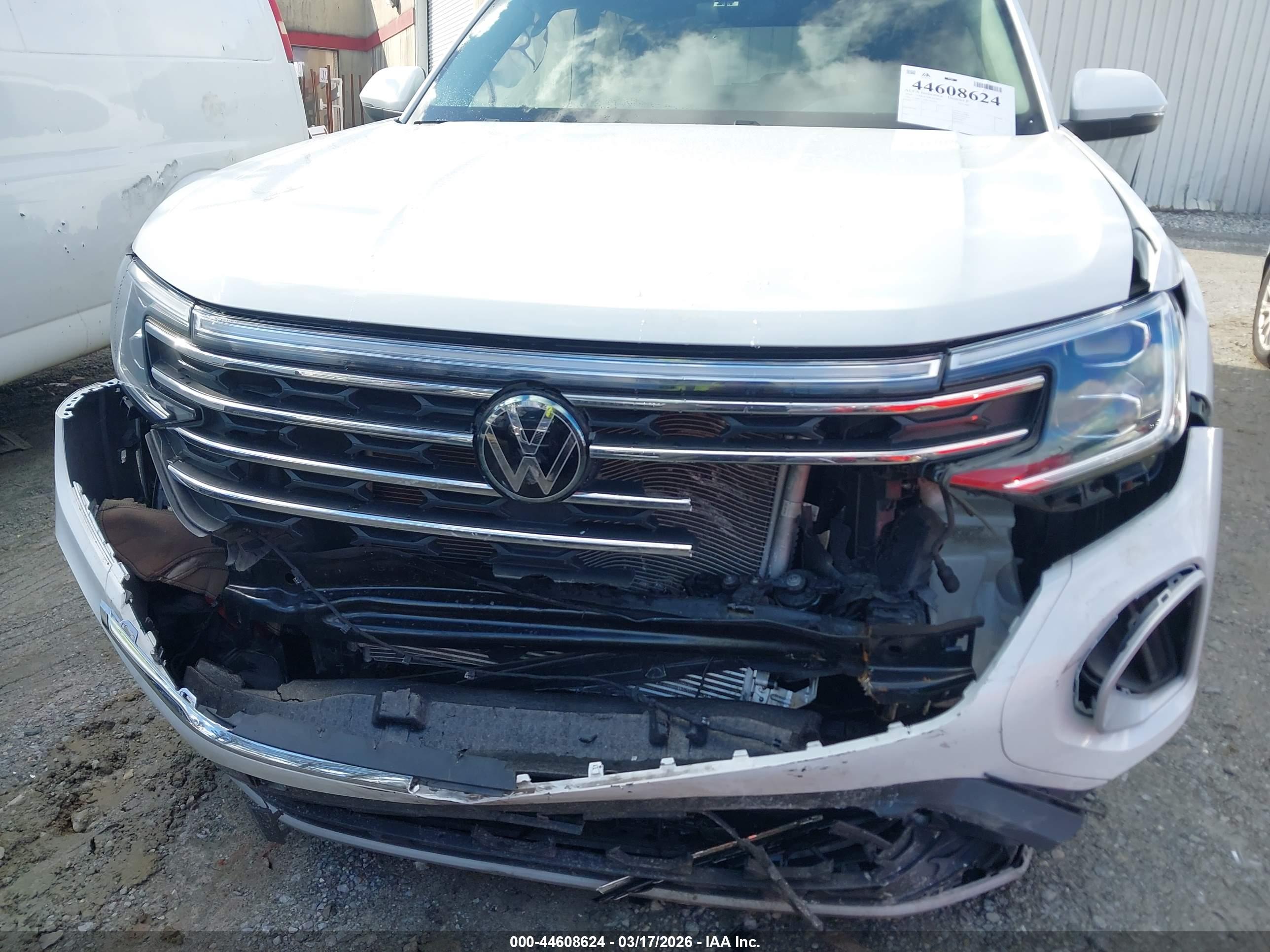 VOLKSWAGEN ATLAS image 6