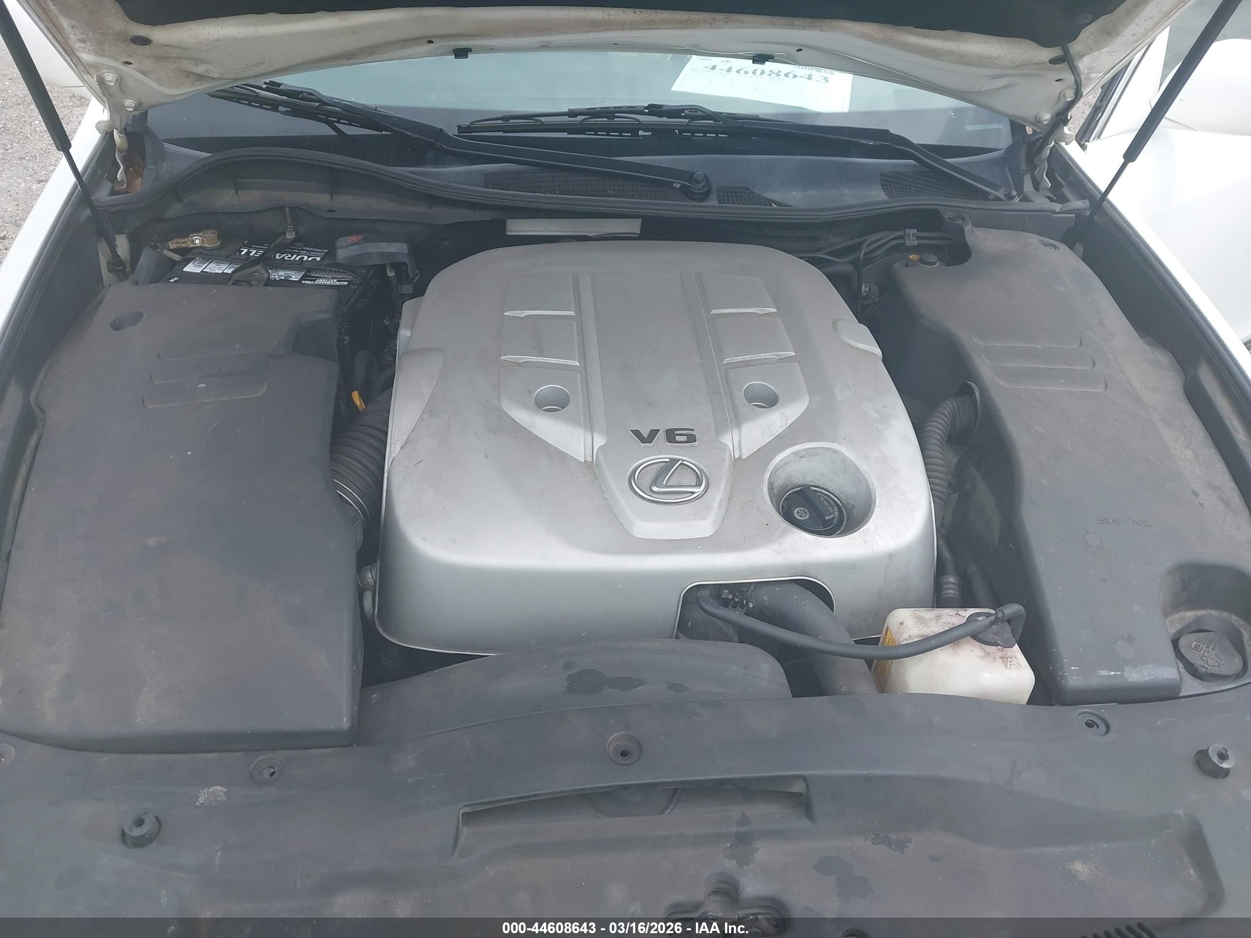 LEXUS GS image 10