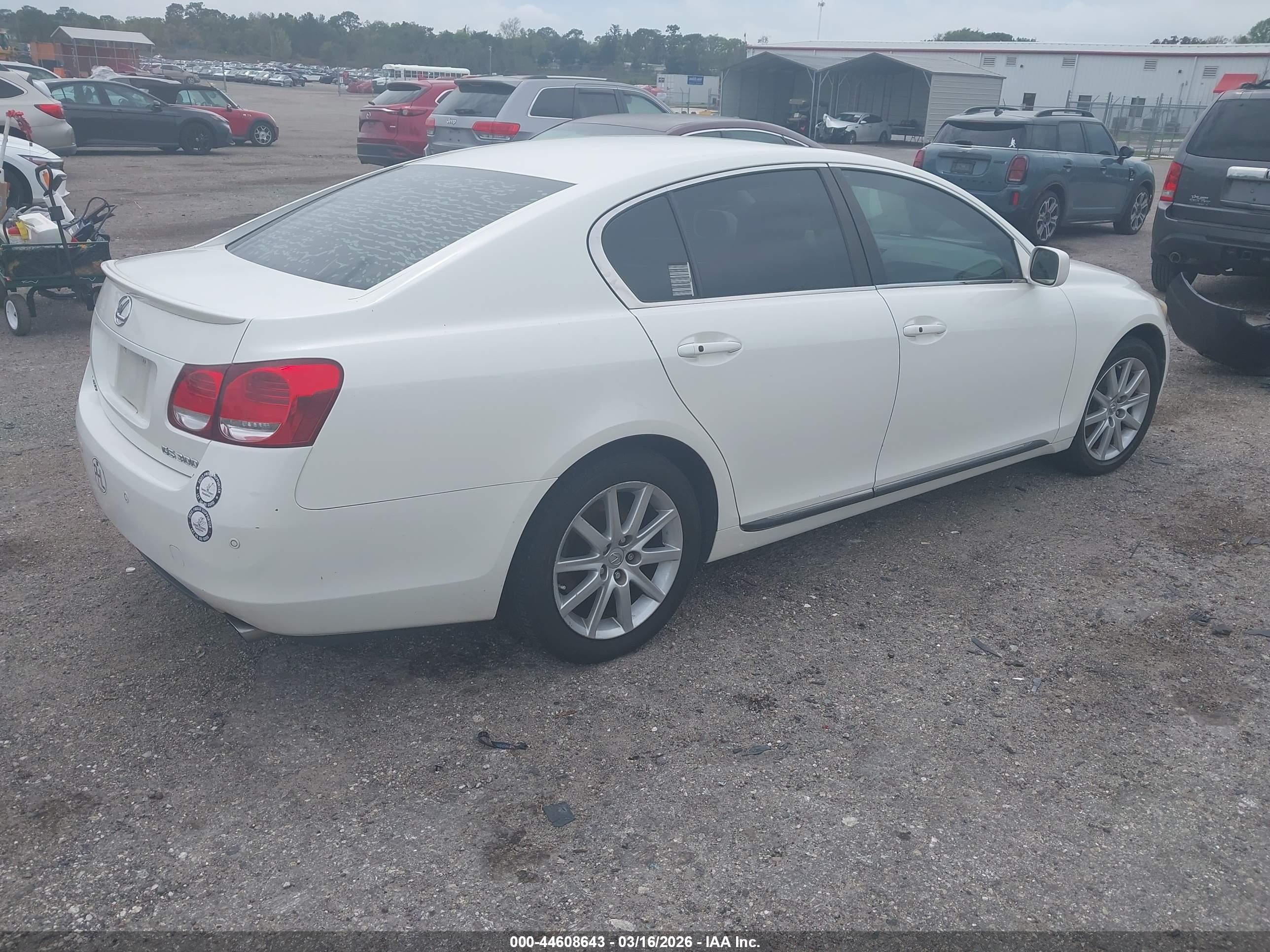 LEXUS GS image 4