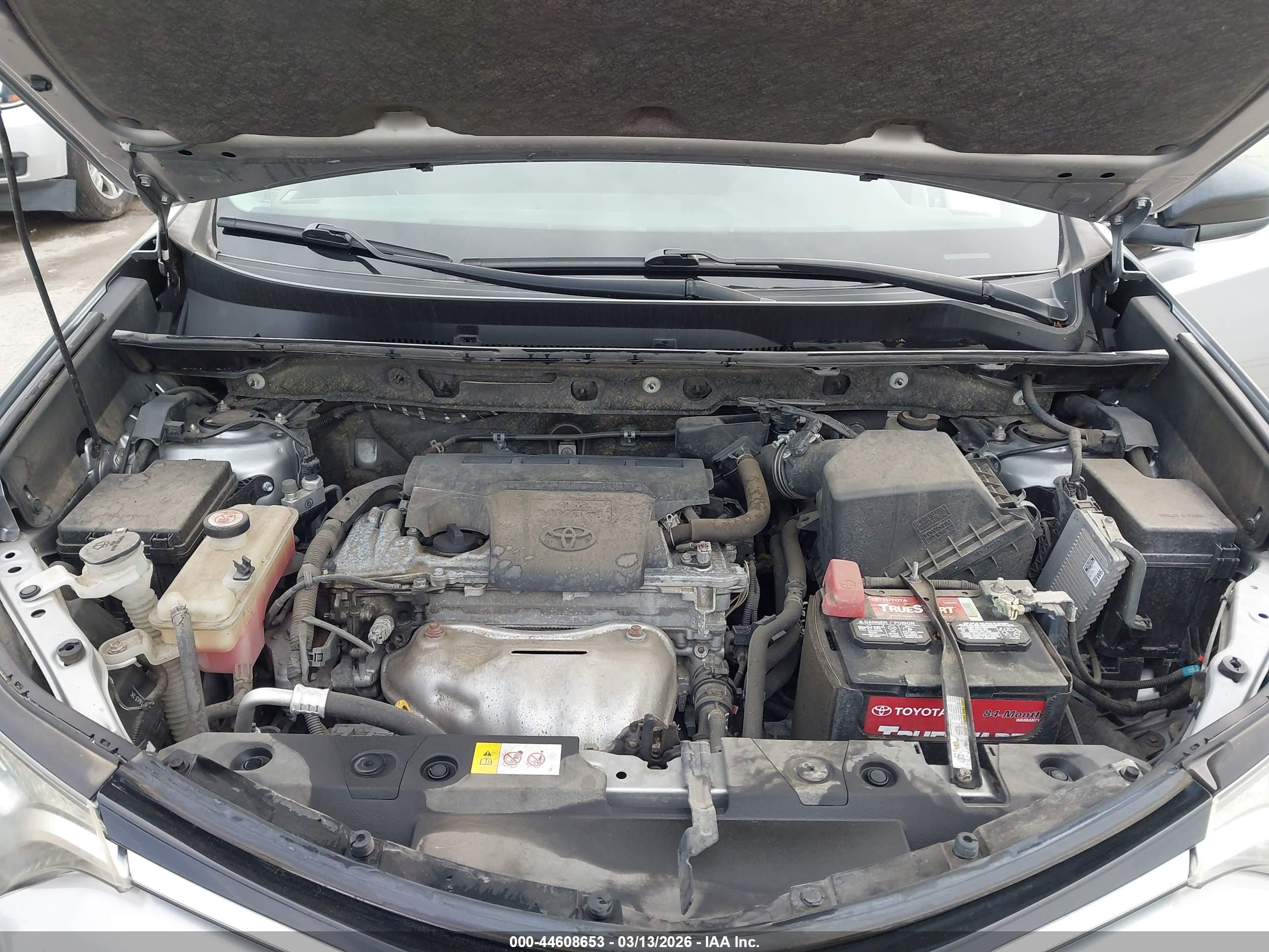 TOYOTA RAV4 image 10