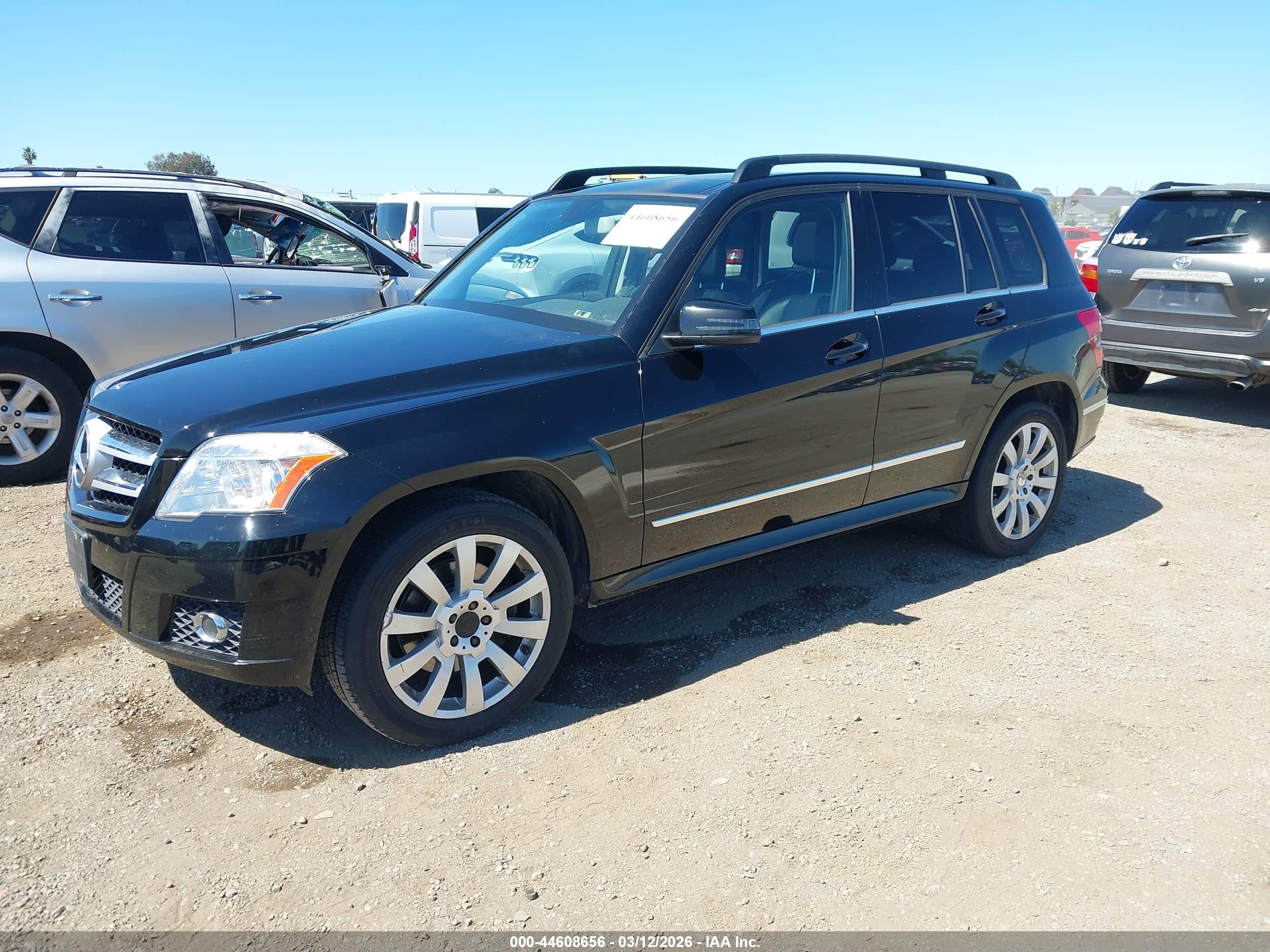 MERCEDES-BENZ GLK image 2