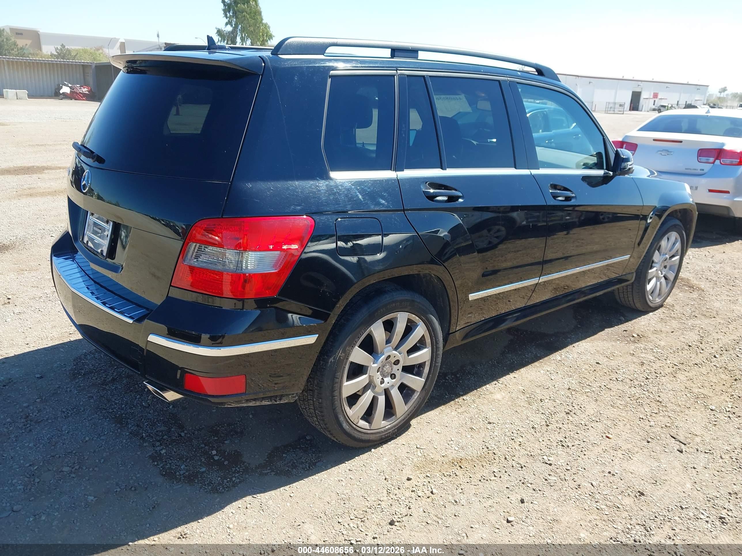MERCEDES-BENZ GLK image 4