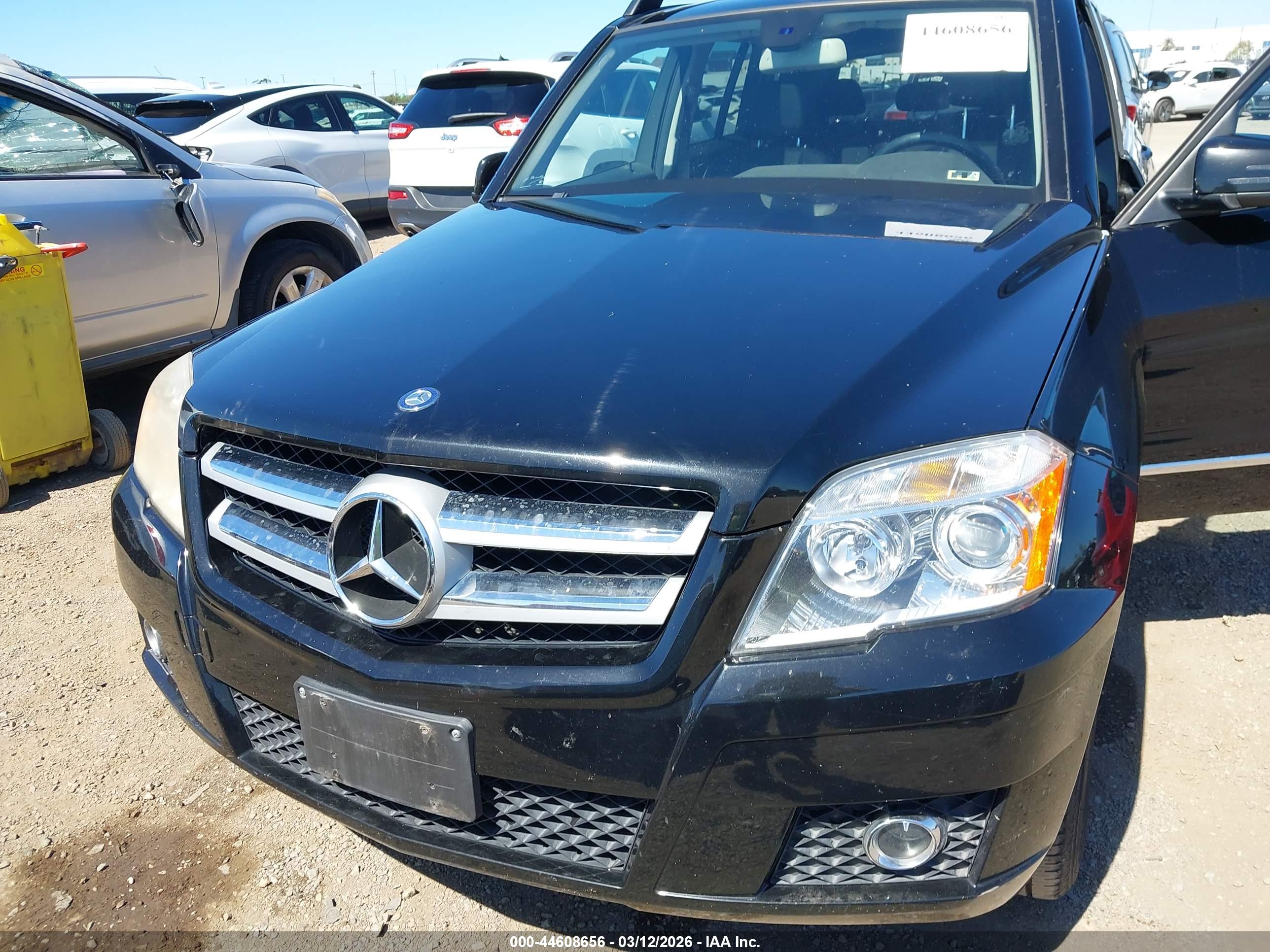 MERCEDES-BENZ GLK image 6