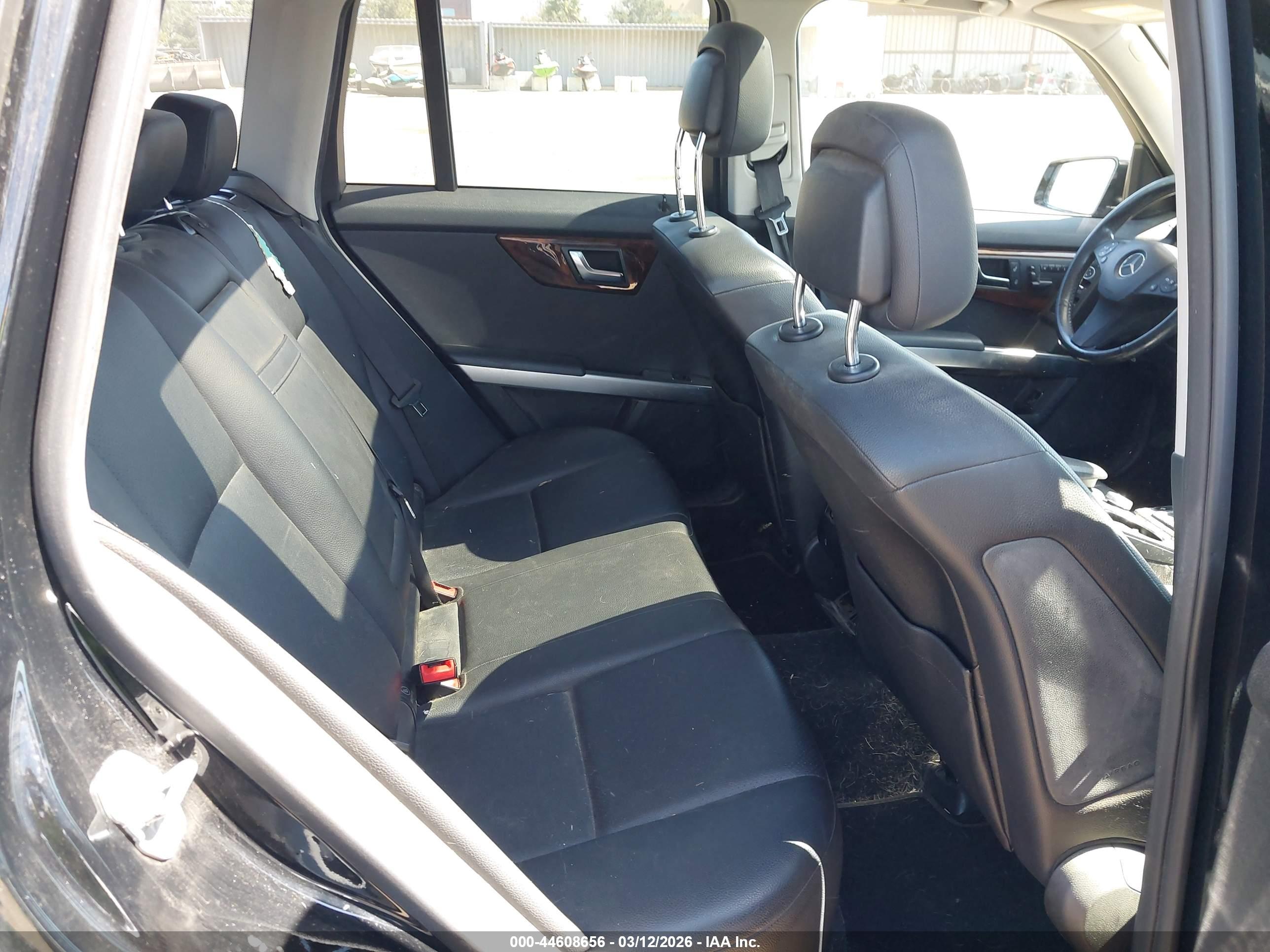 MERCEDES-BENZ GLK image 8