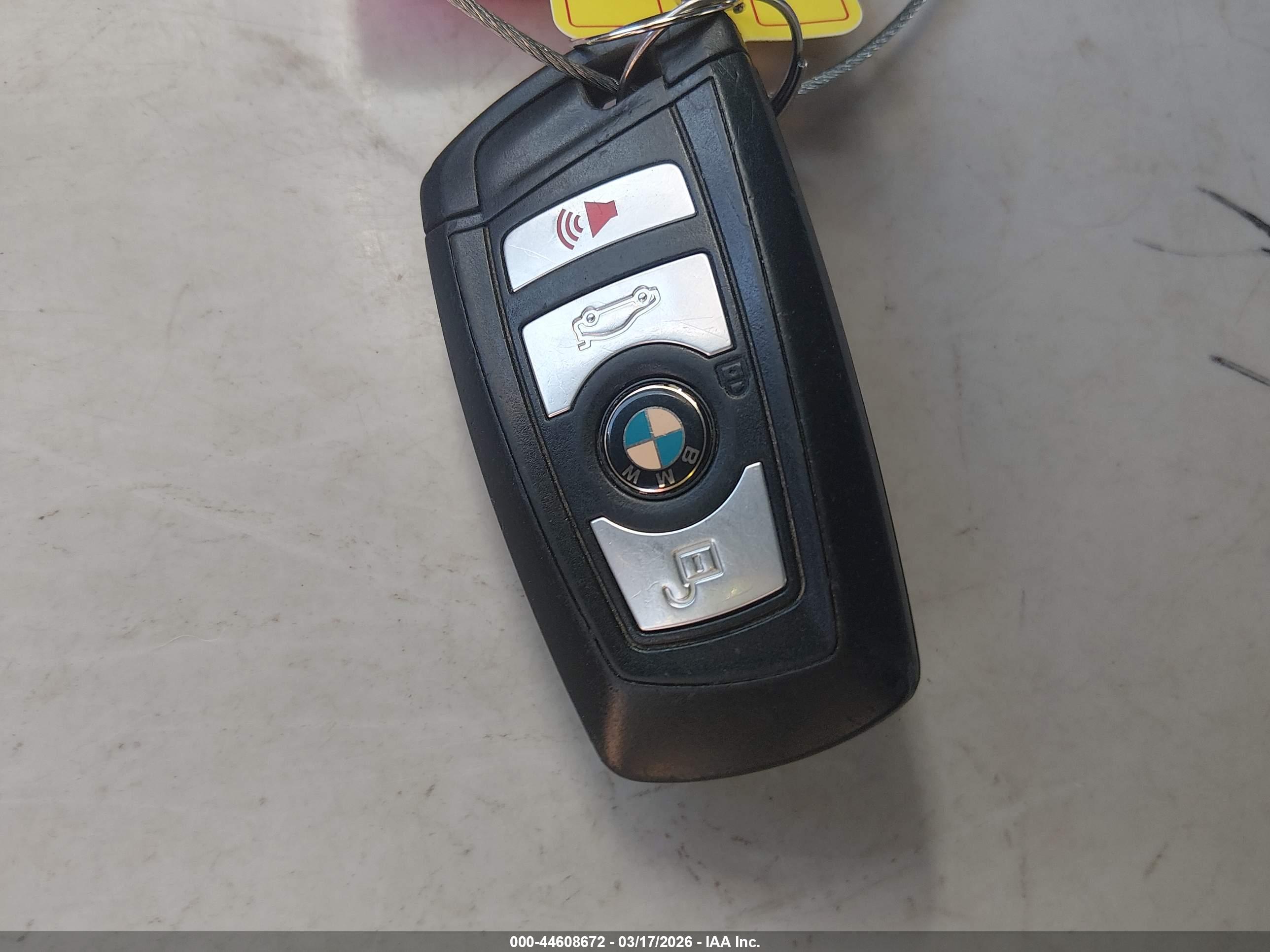 BMW 528I image 11