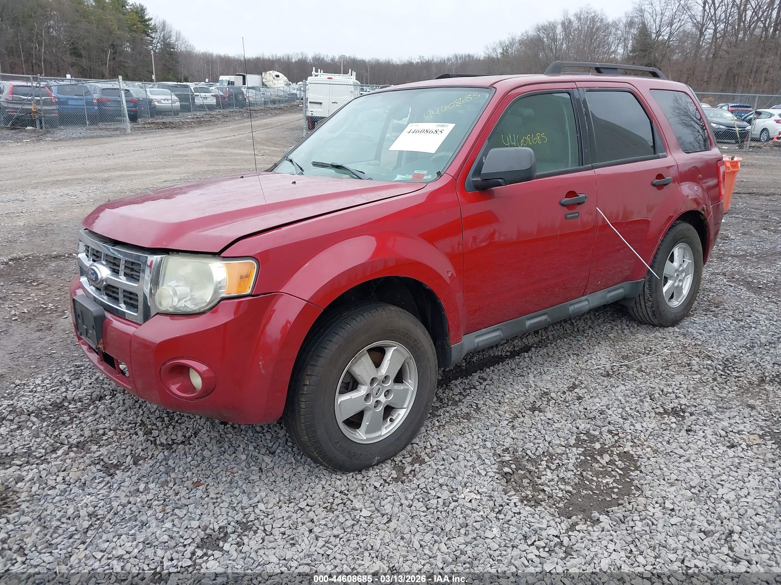FORD ESCAPE image 2