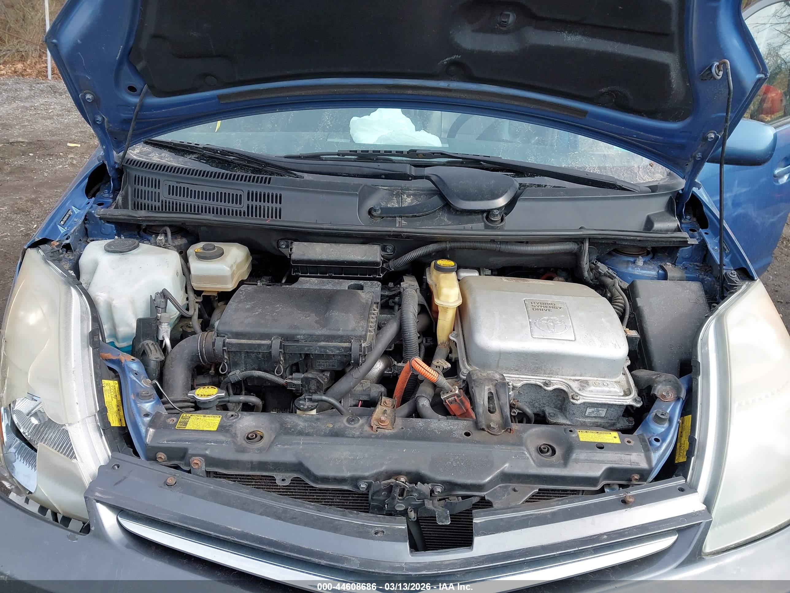 TOYOTA PRIUS image 10