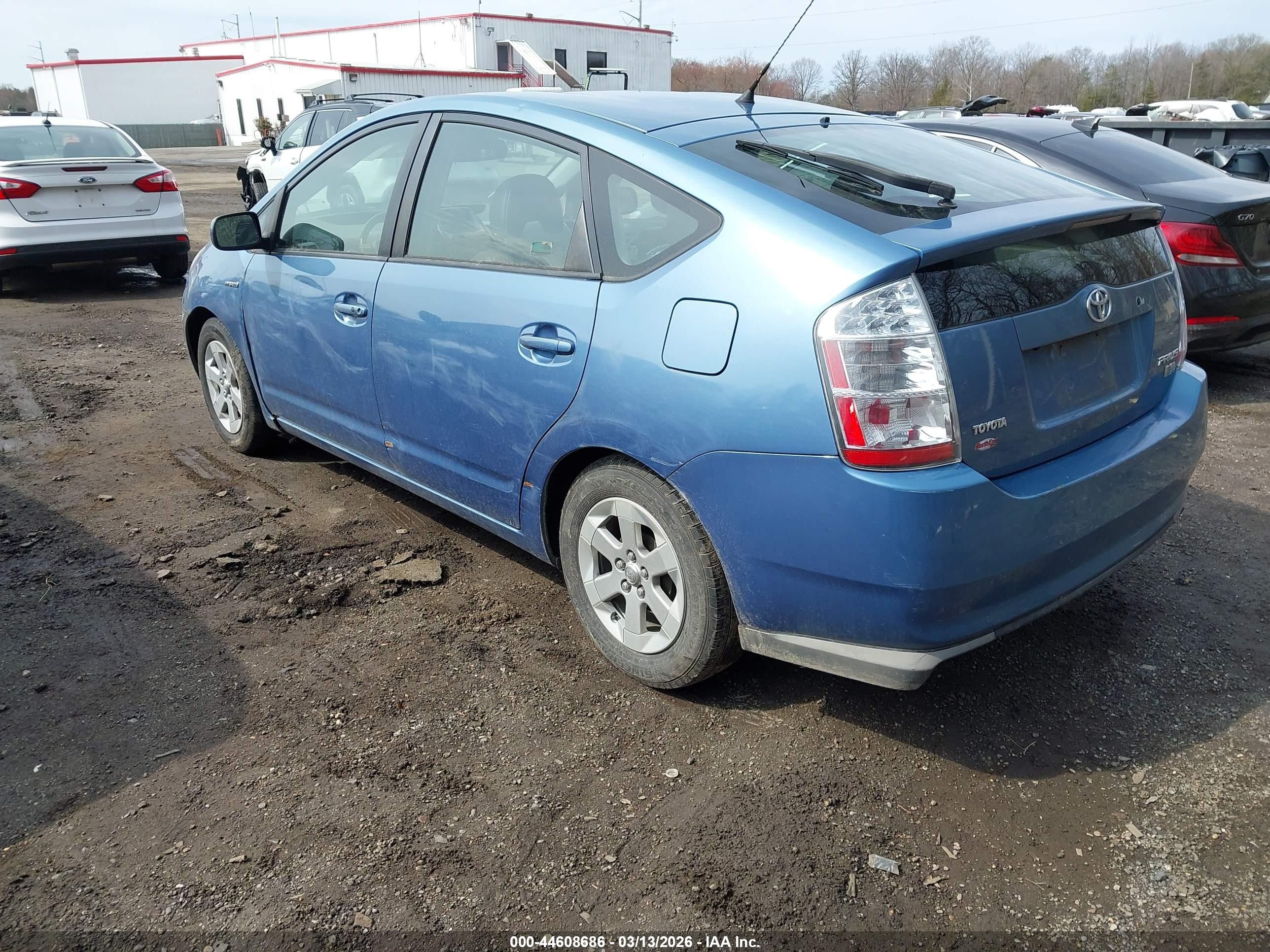 TOYOTA PRIUS image 3