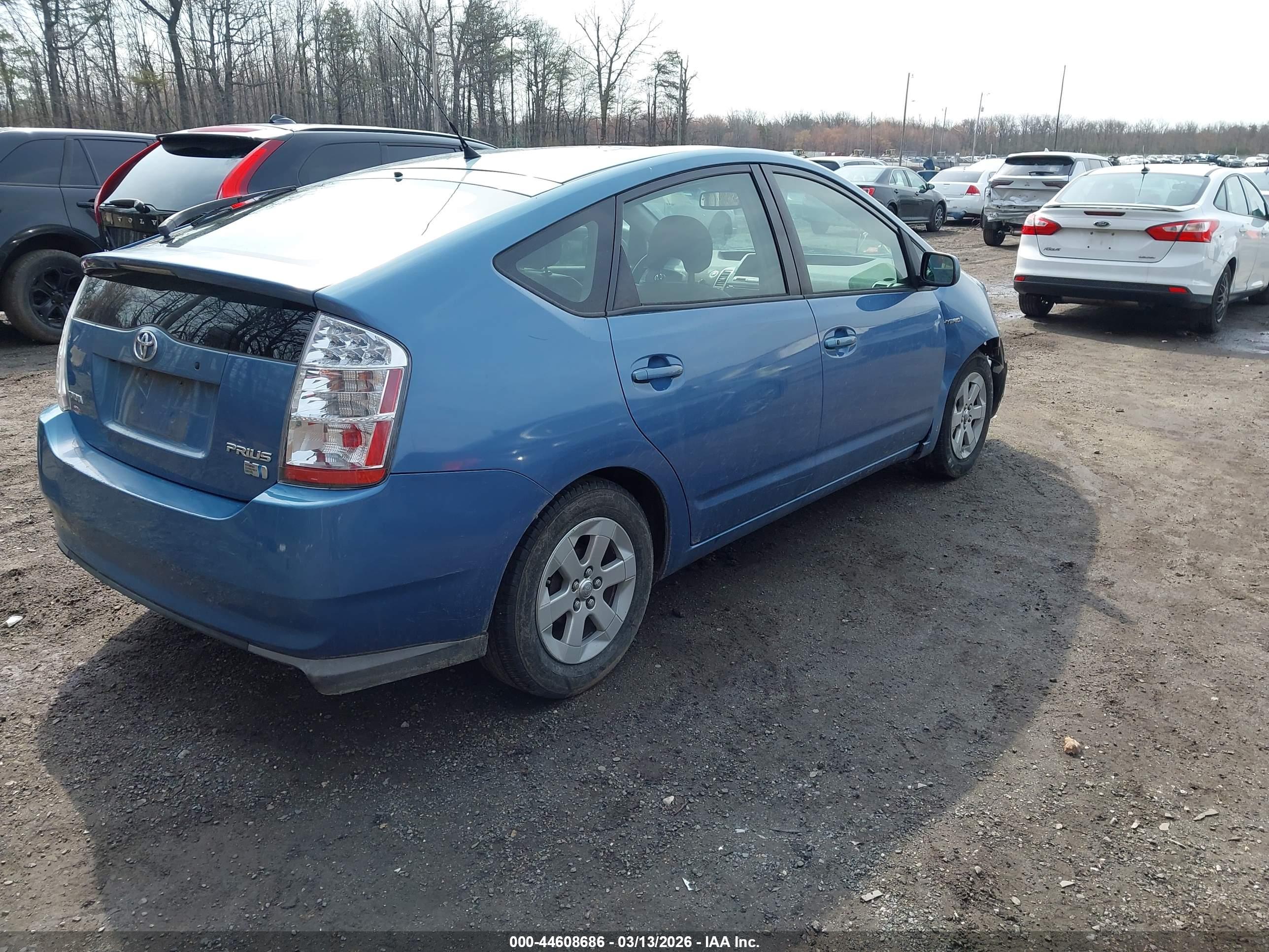 TOYOTA PRIUS image 4