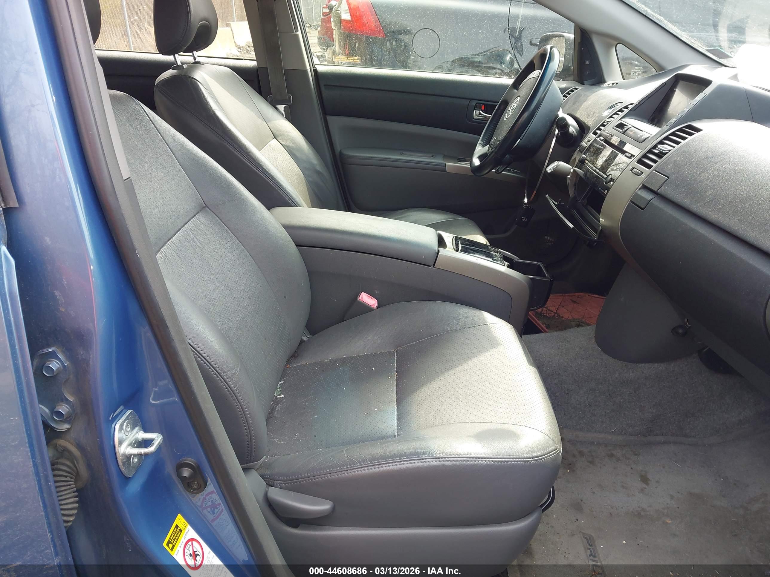 TOYOTA PRIUS image 5