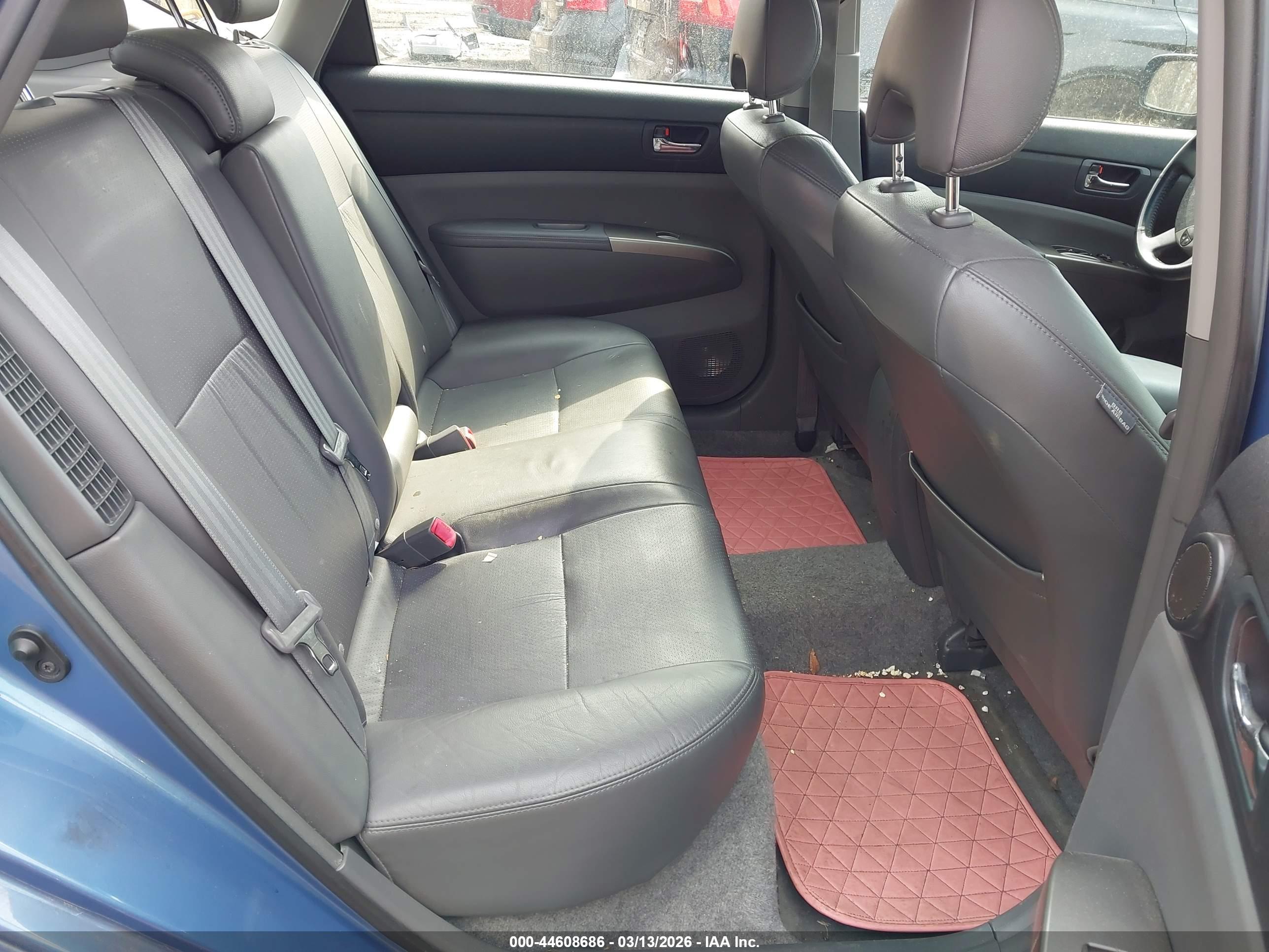 TOYOTA PRIUS image 8