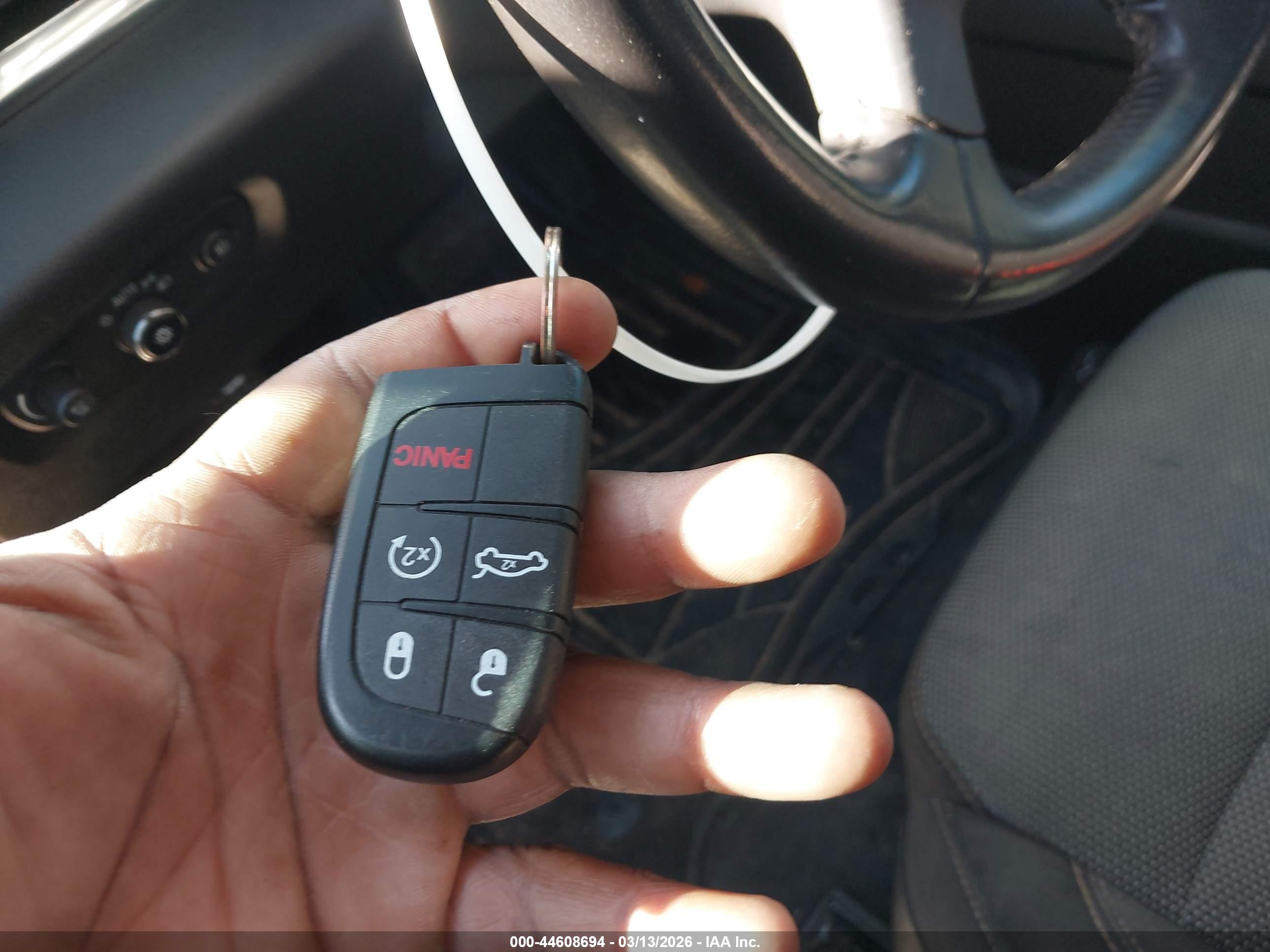 CHEVROLET TRAVERSE image 11