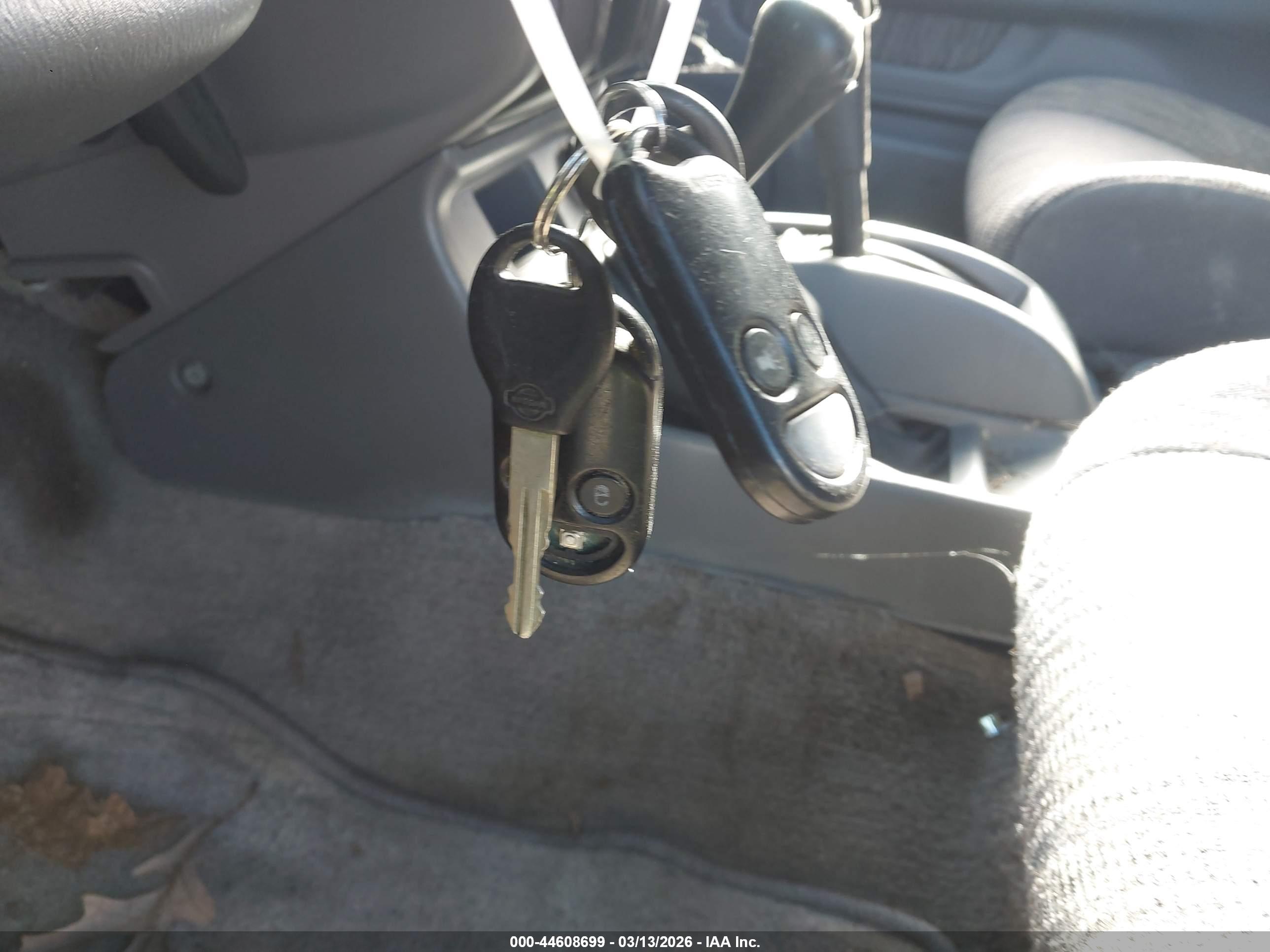 NISSAN FRONTIER image 11