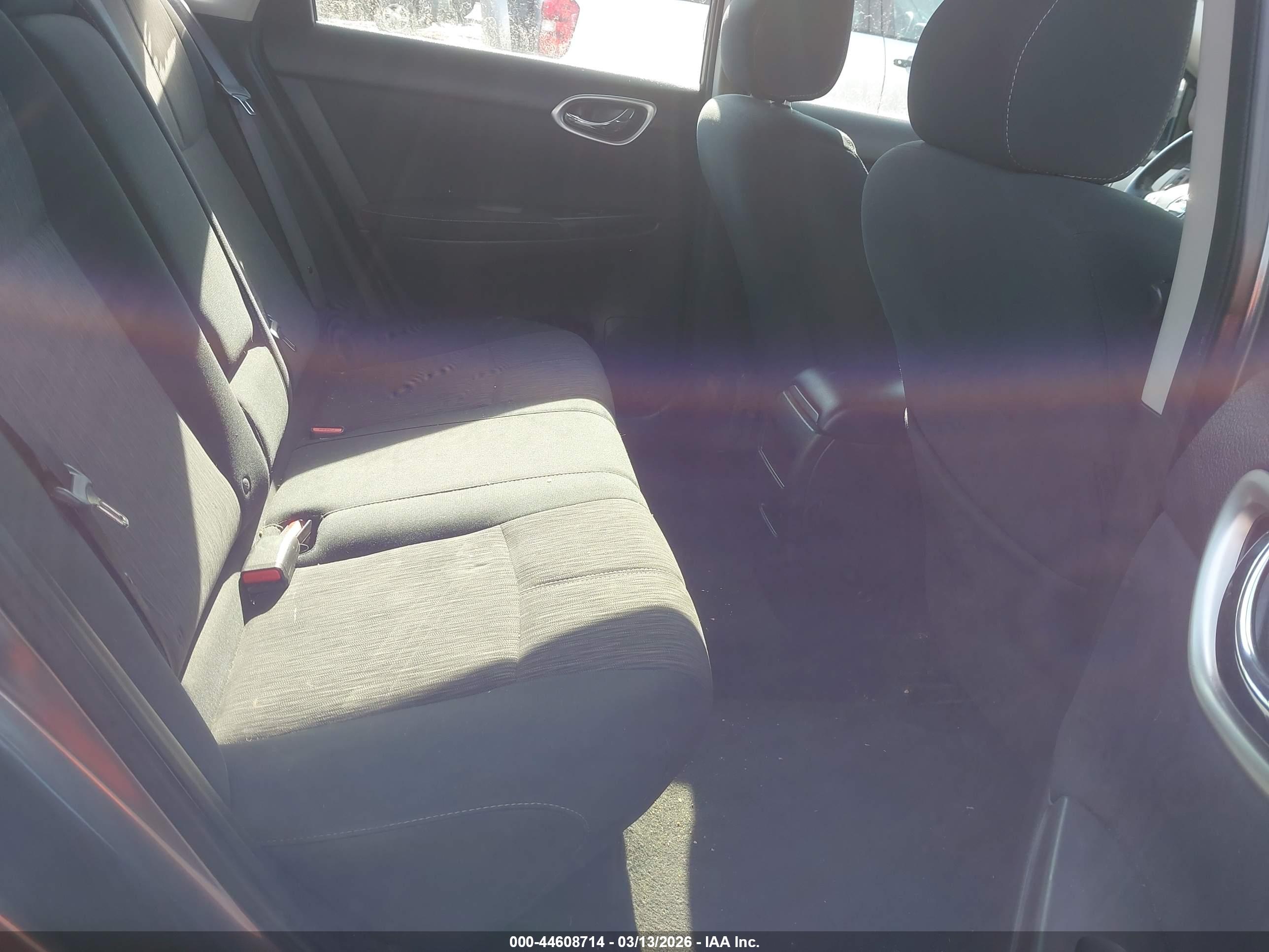 NISSAN SENTRA image 8