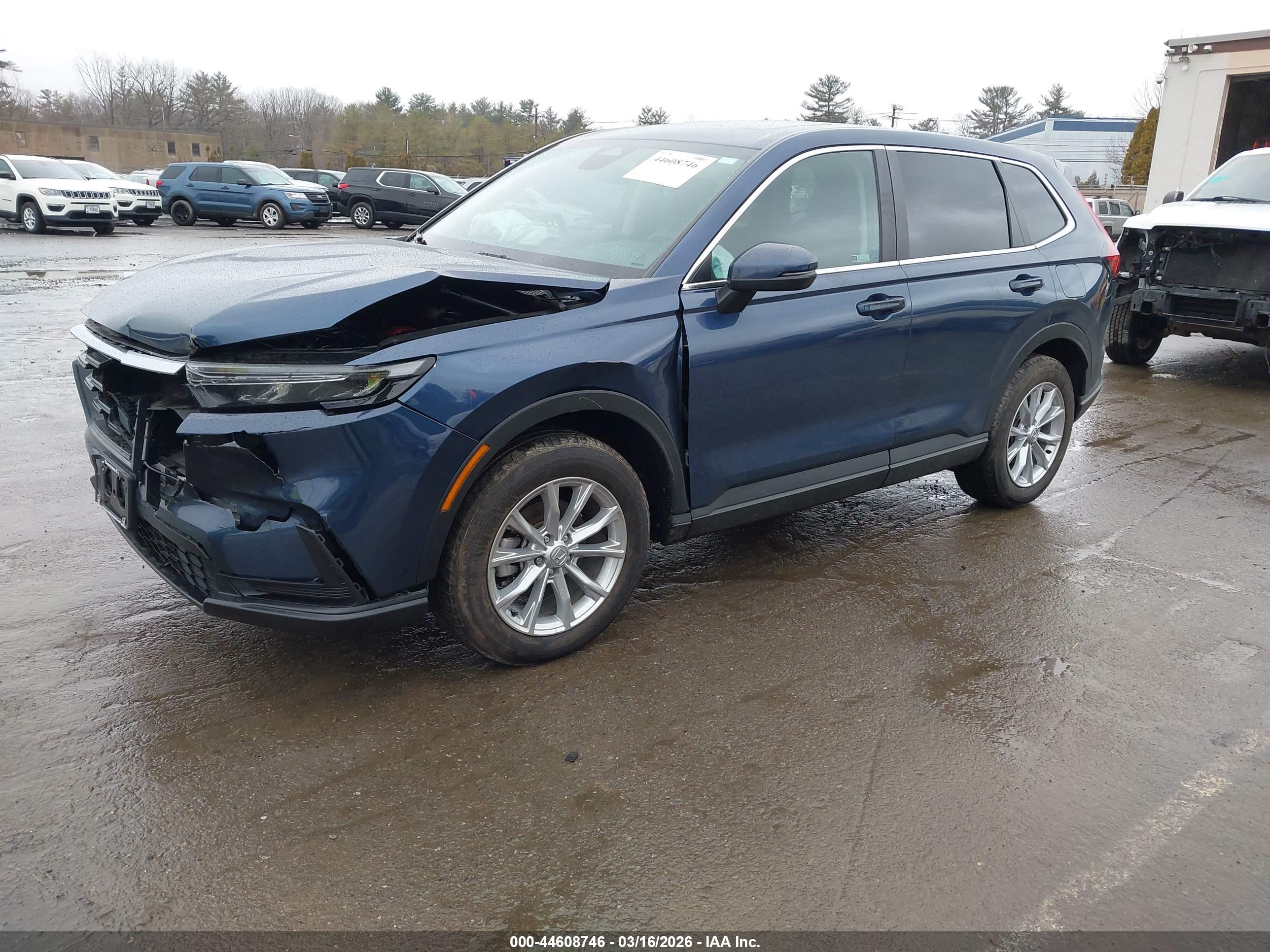 HONDA CR-V image 2