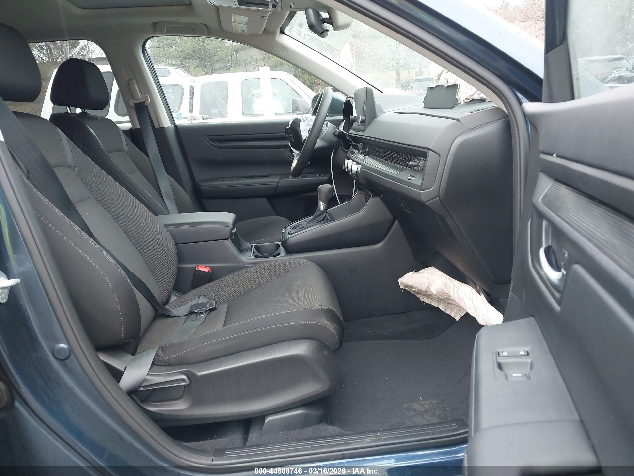 HONDA CR-V image 5