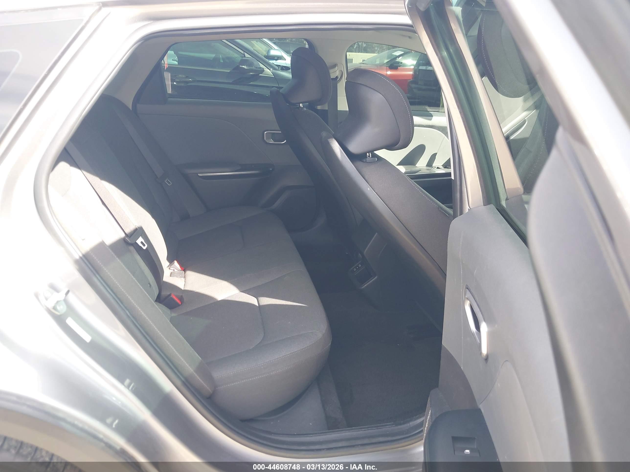 KIA K4 image 8