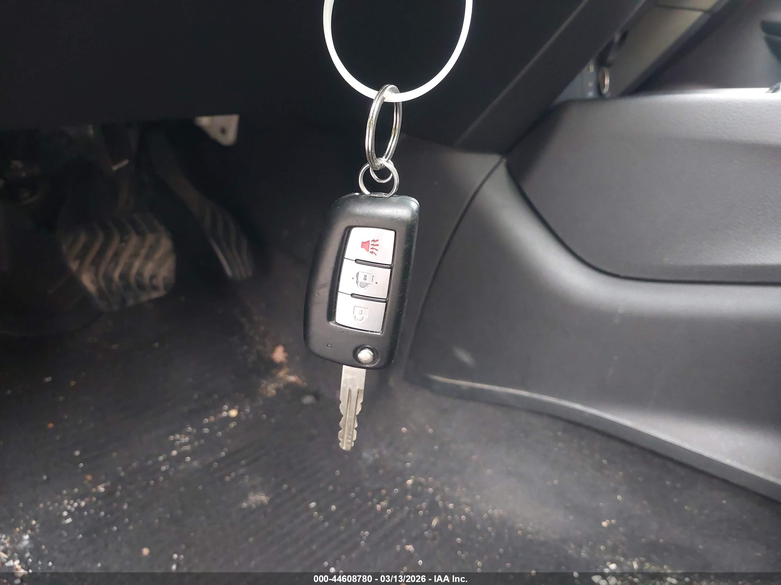 NISSAN ROGUE image 11