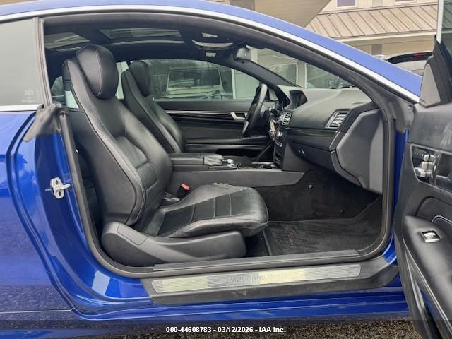 MERCEDES-BENZ E image 5
