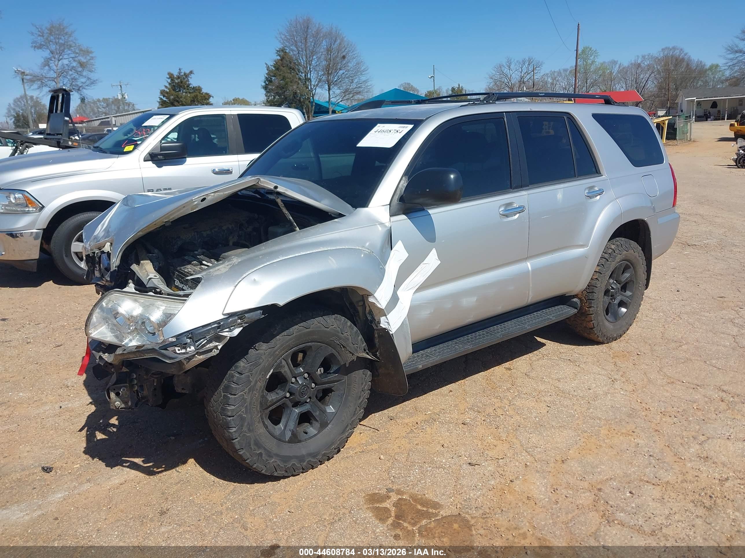 TOYOTA 4RUNNER image 2
