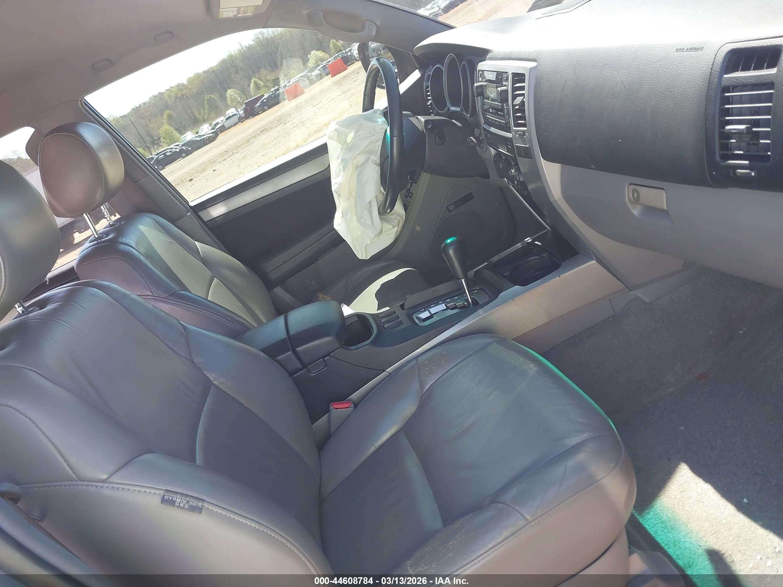 TOYOTA 4RUNNER image 5