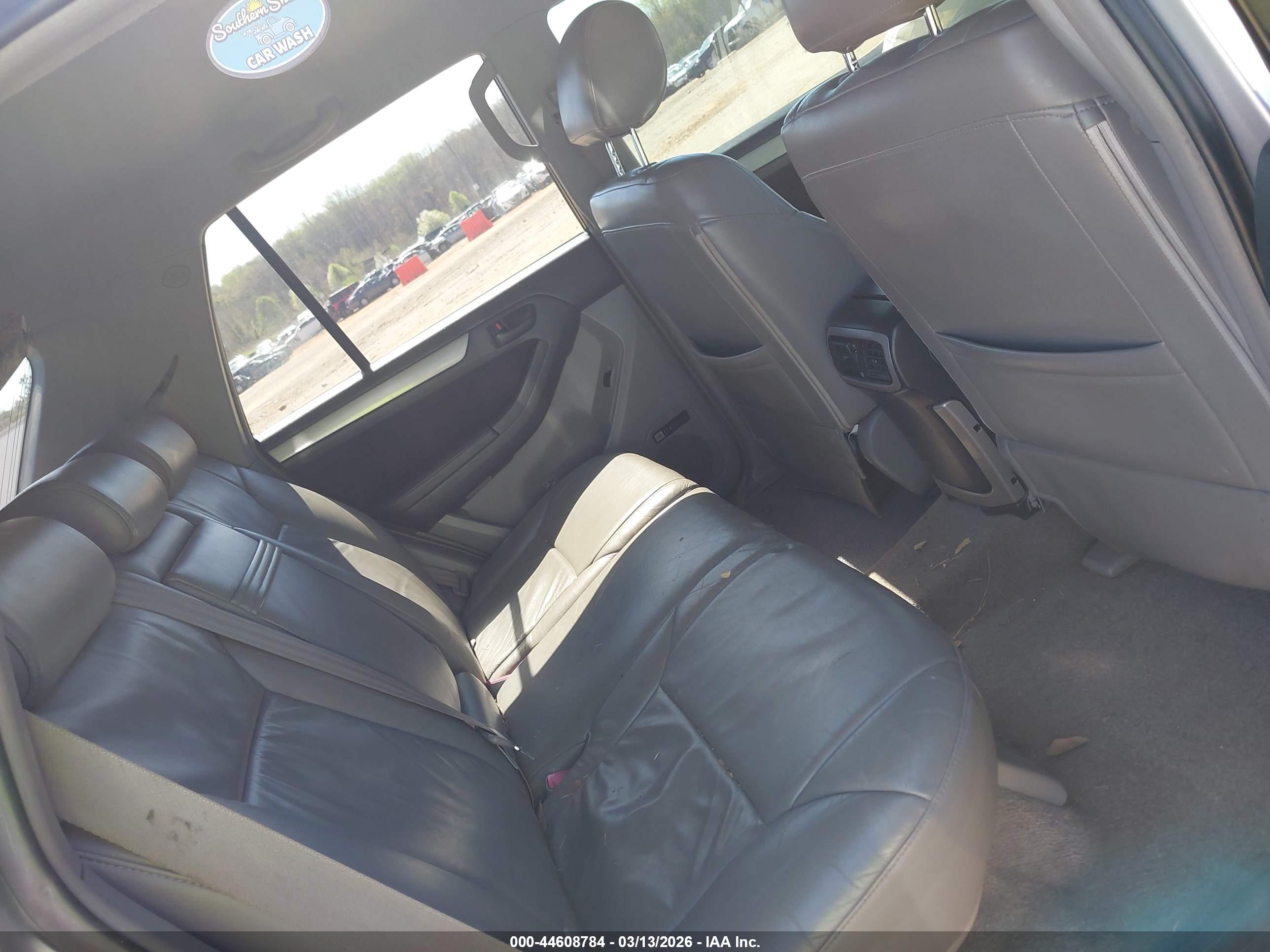 TOYOTA 4RUNNER image 8