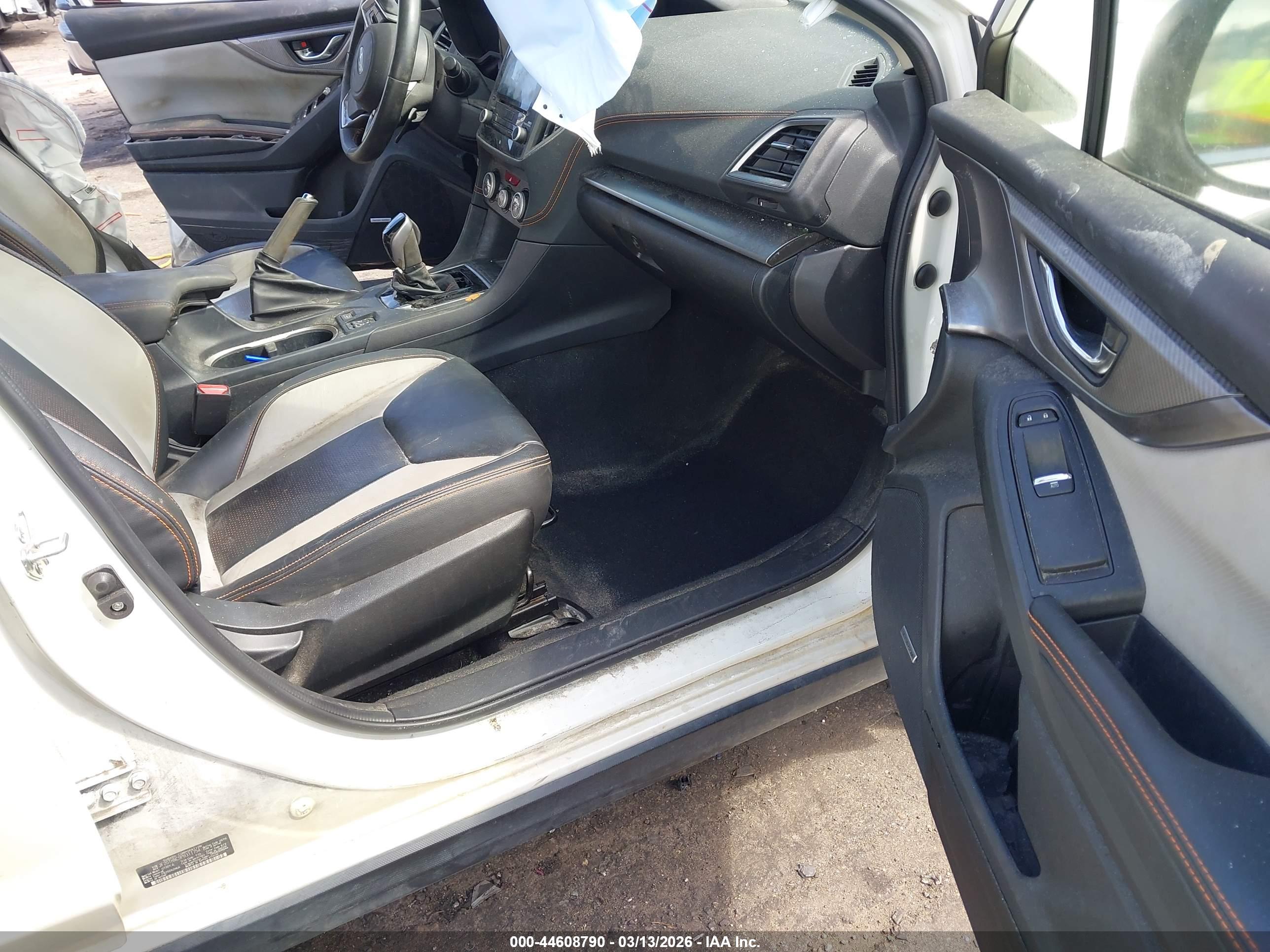 SUBARU CROSSTREK image 5