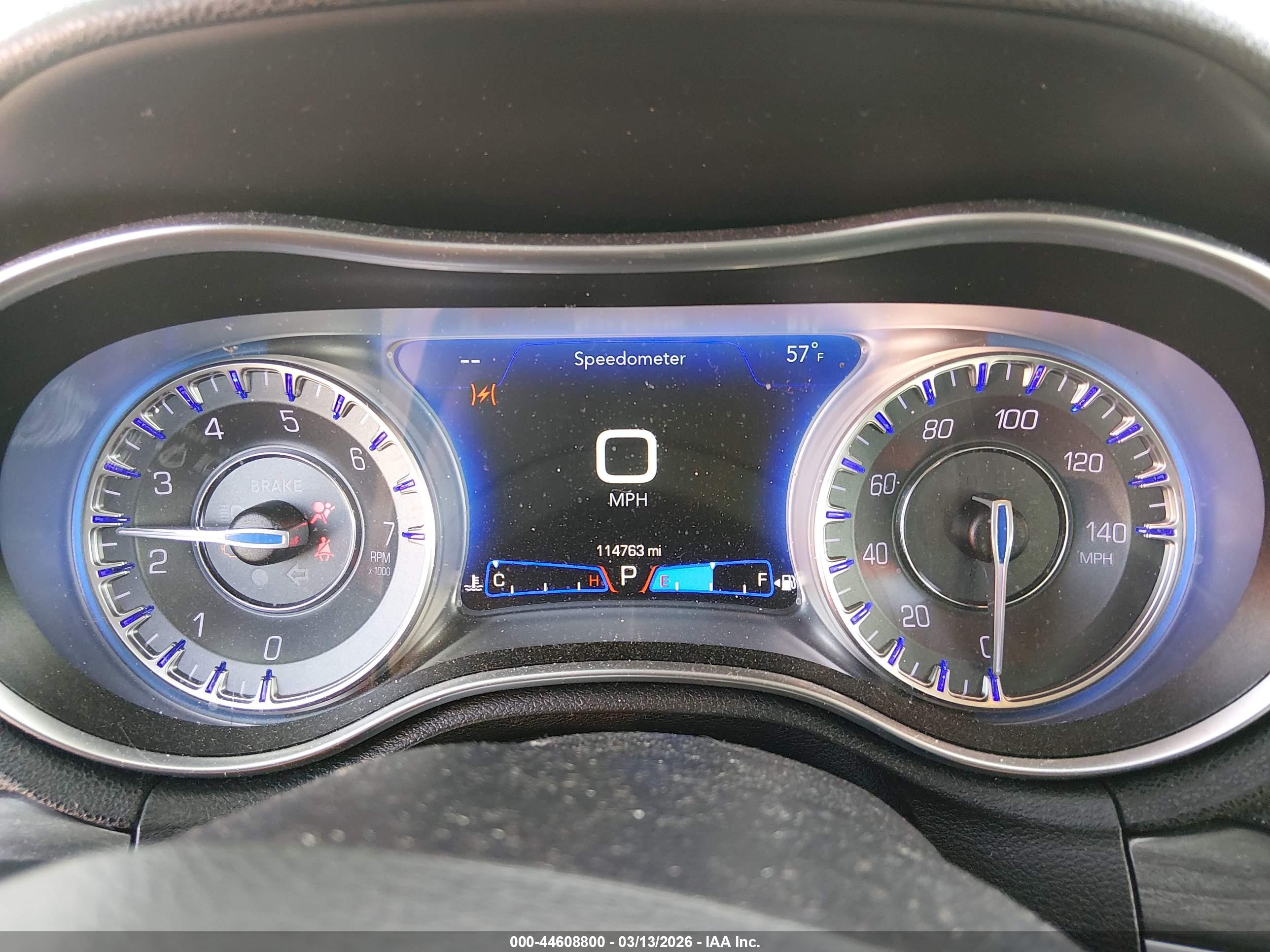 CHRYSLER 300 image 7