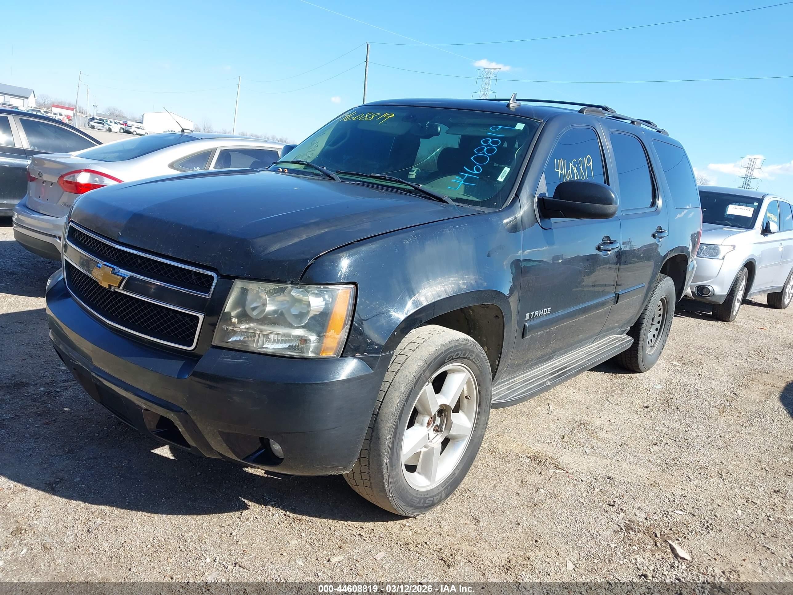 CHEVROLET TAHOE image 2