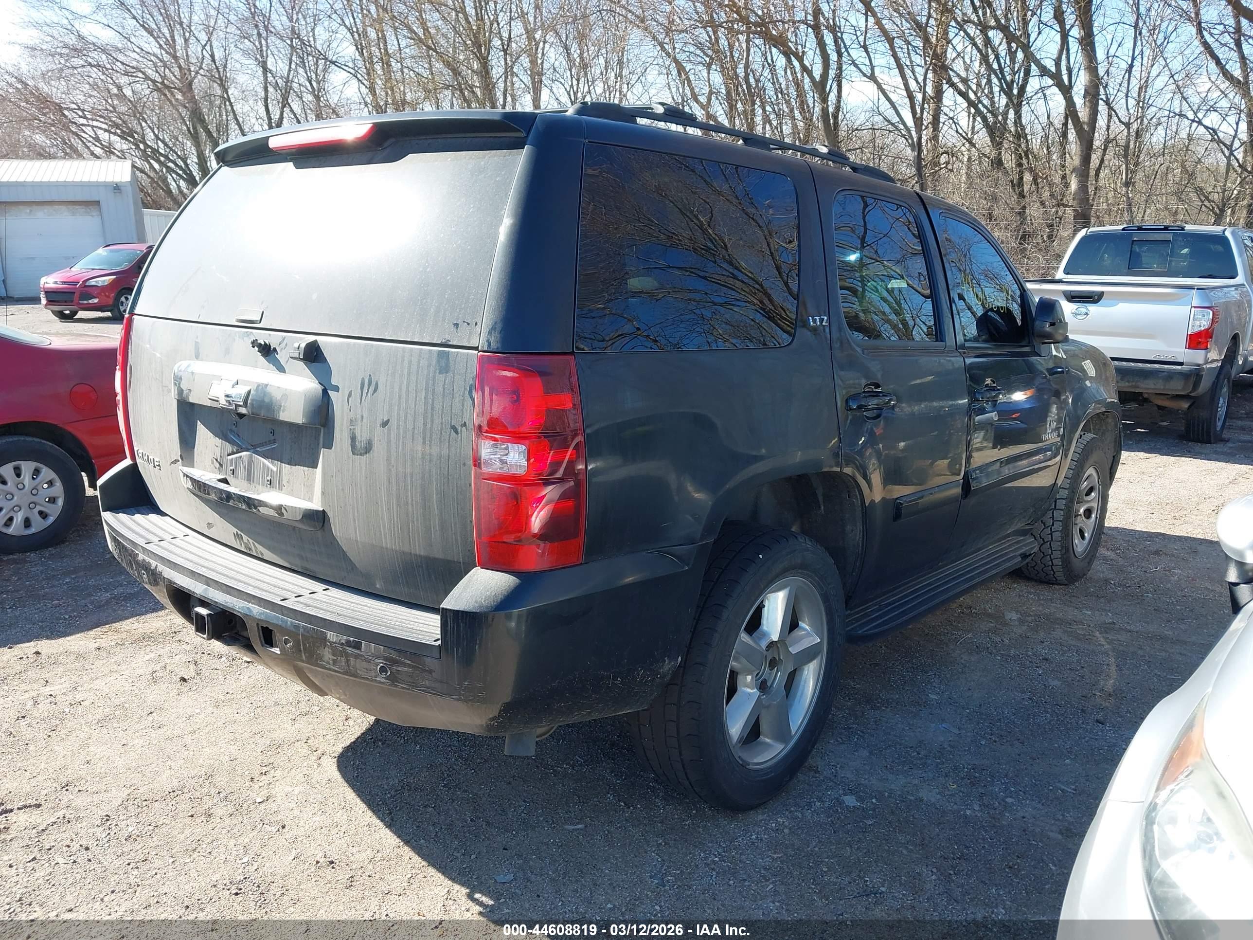 CHEVROLET TAHOE image 4