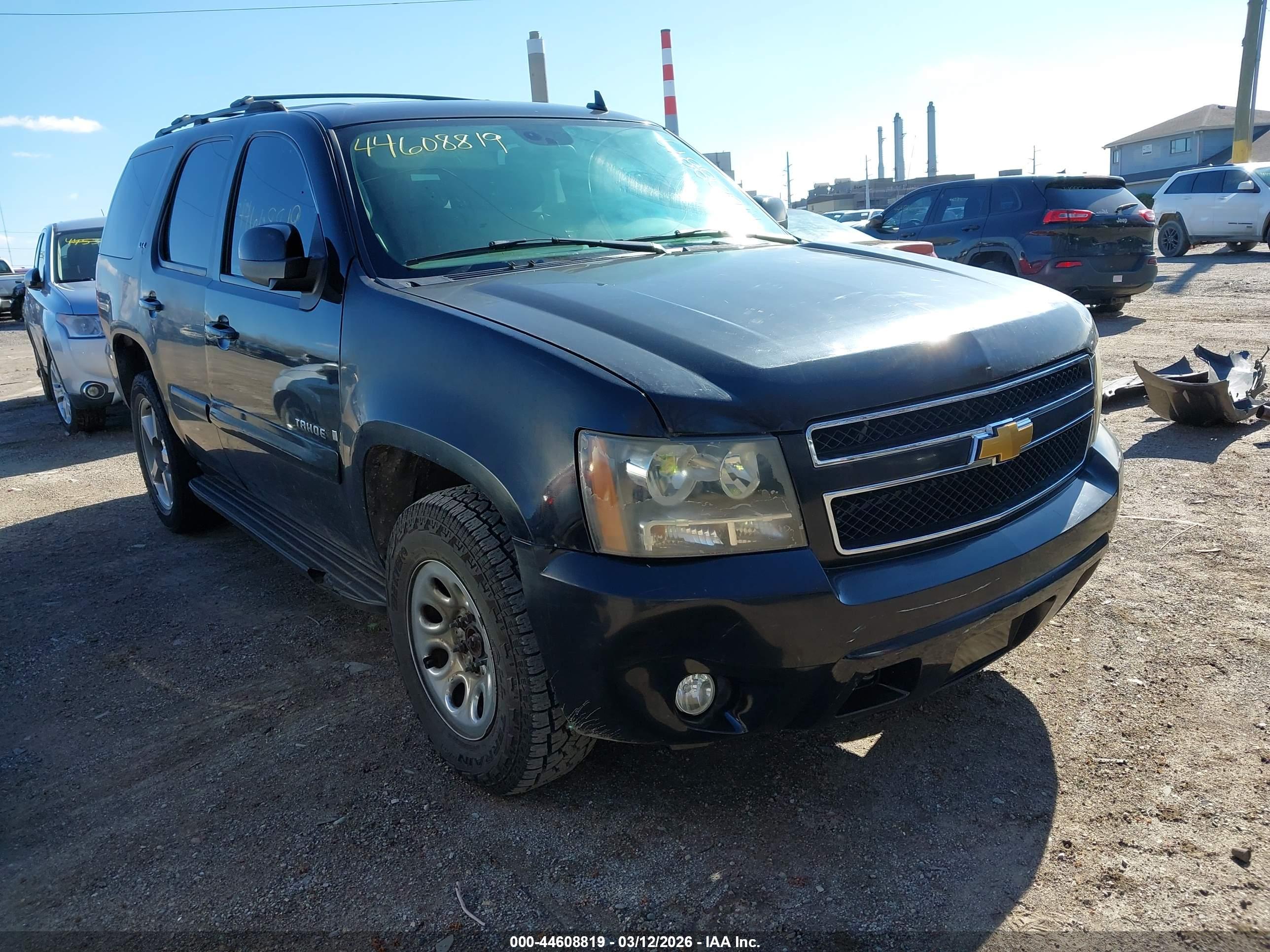 CHEVROLET TAHOE image 6