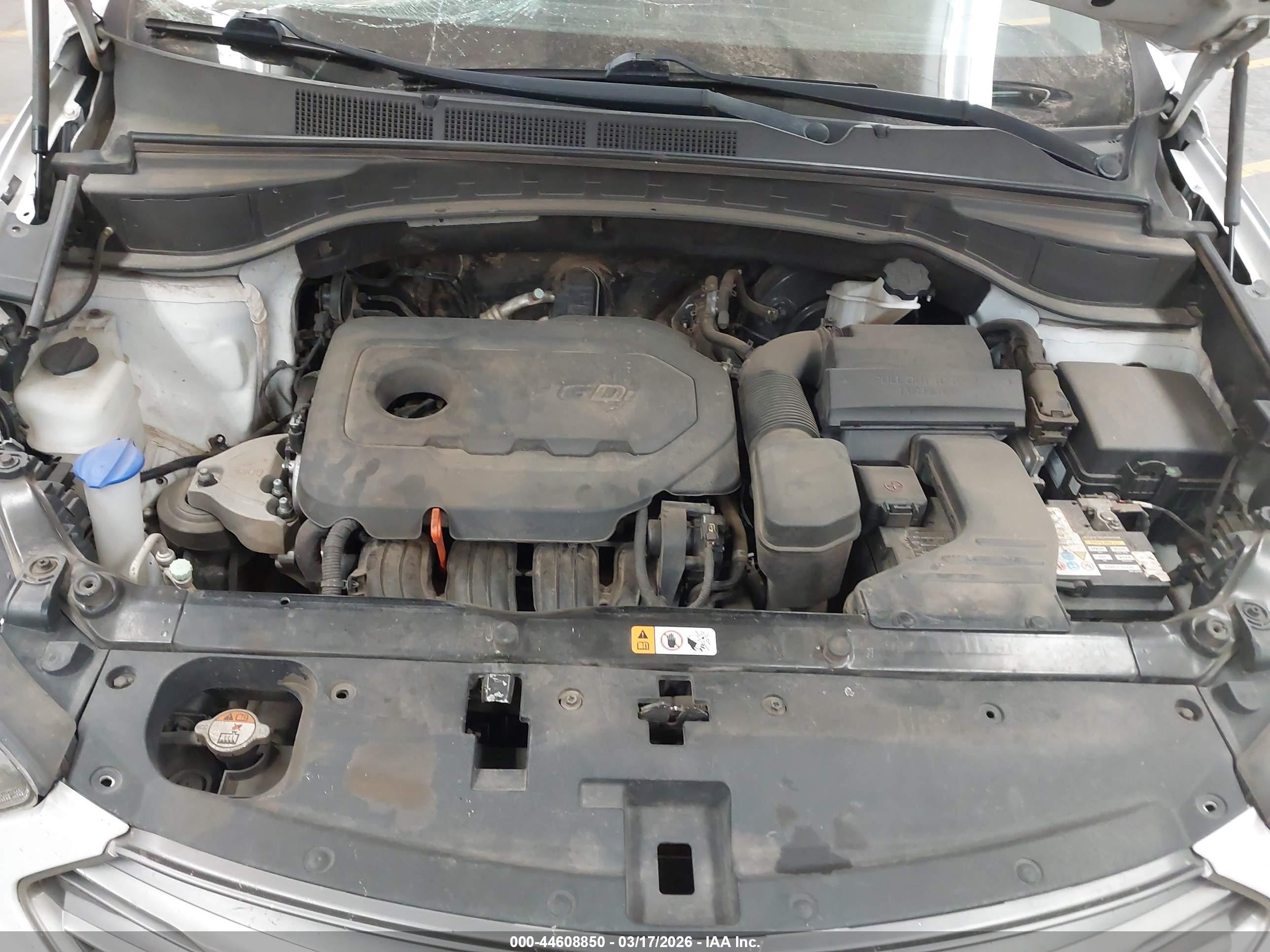 HYUNDAI SANTA image 10