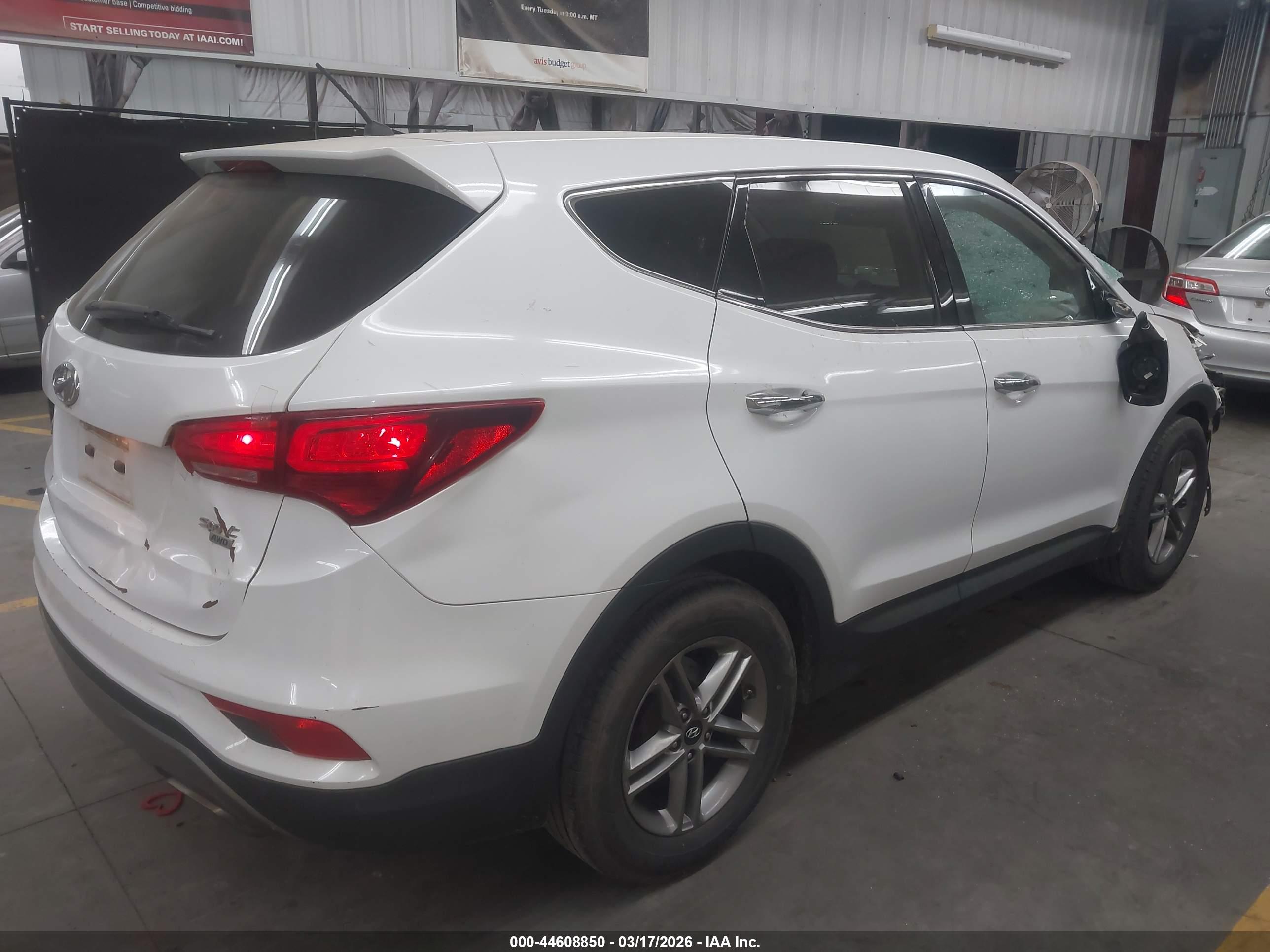 HYUNDAI SANTA image 4