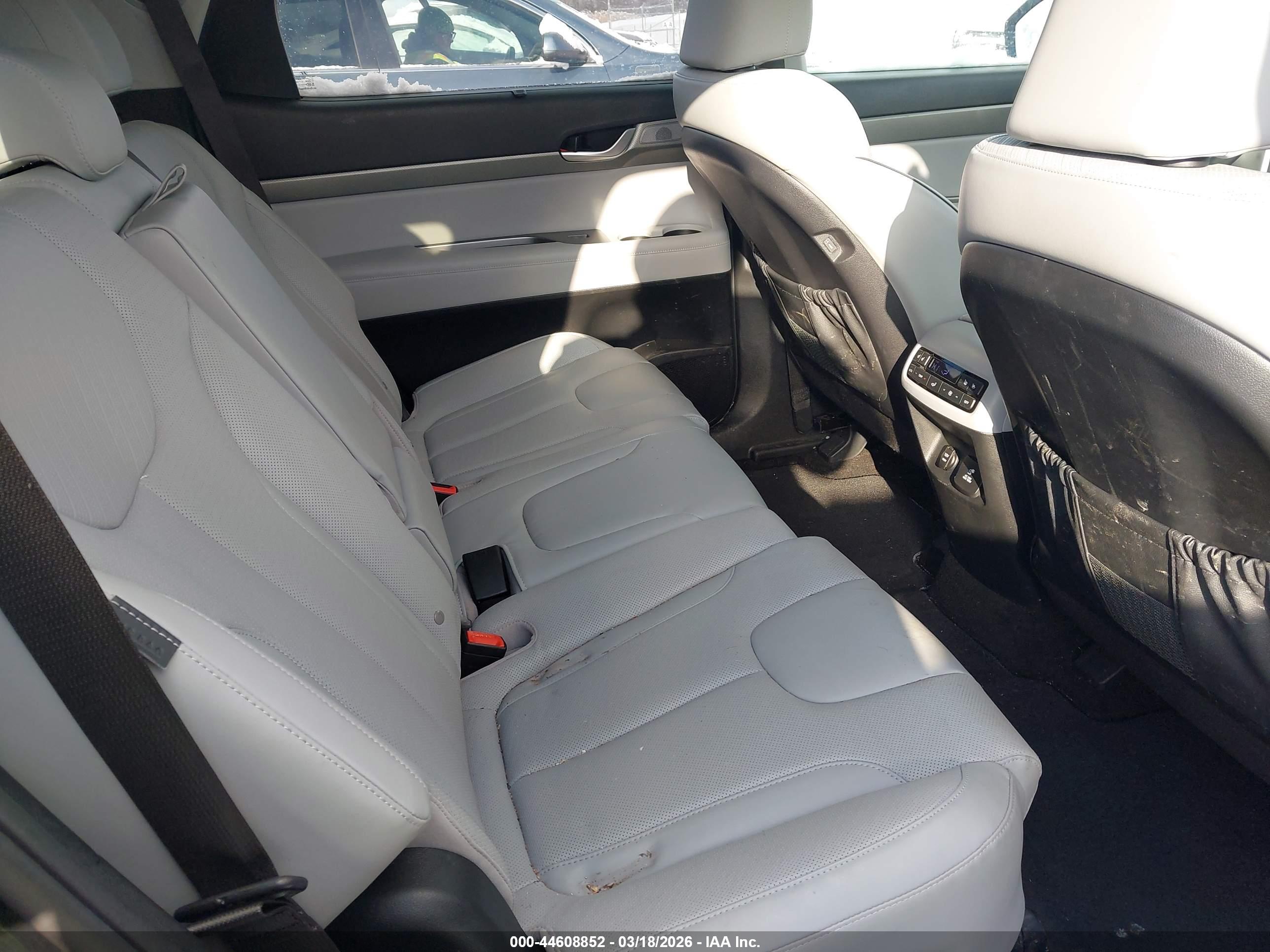 HYUNDAI PALISADE image 8
