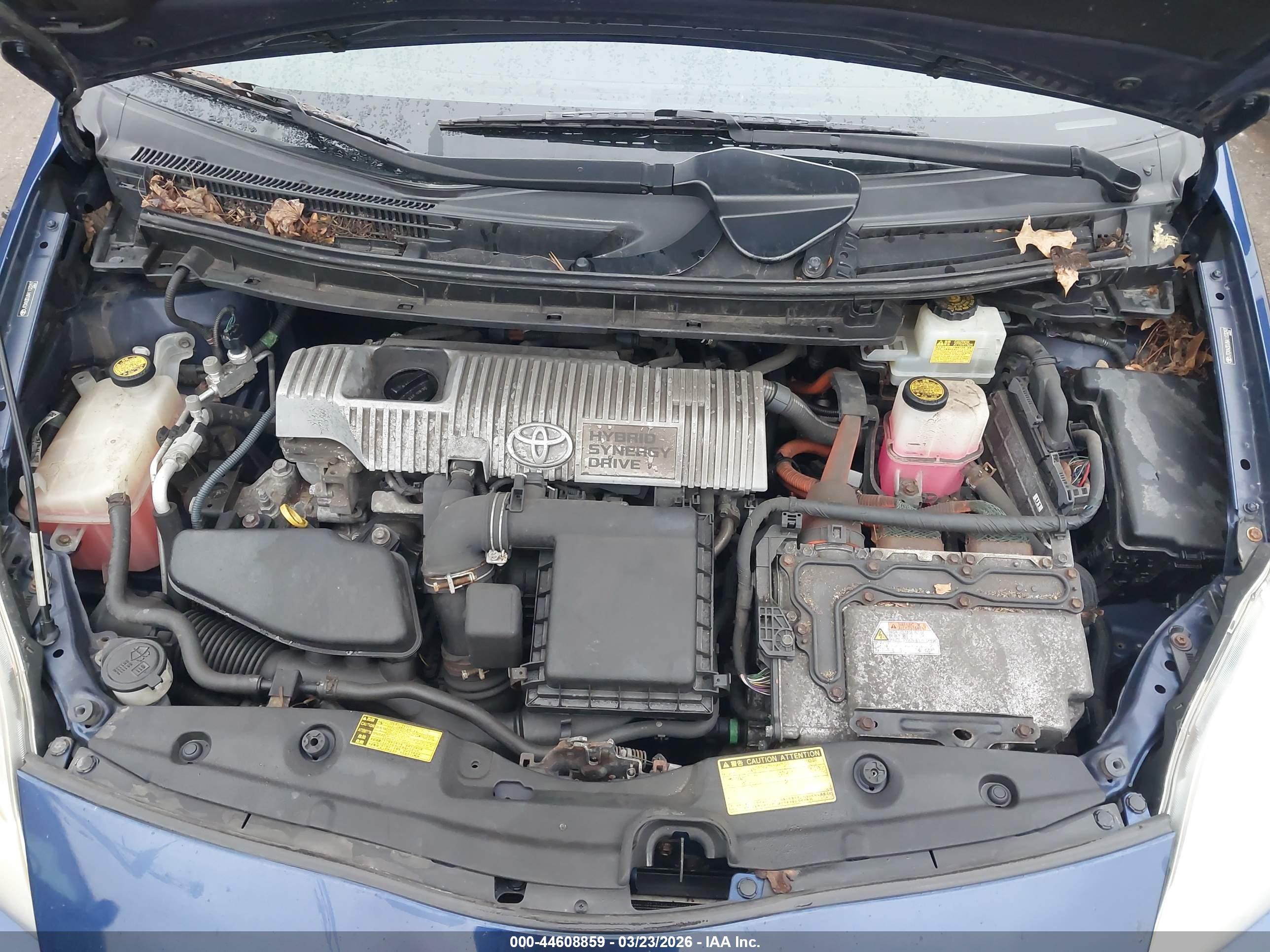 TOYOTA PRIUS image 10
