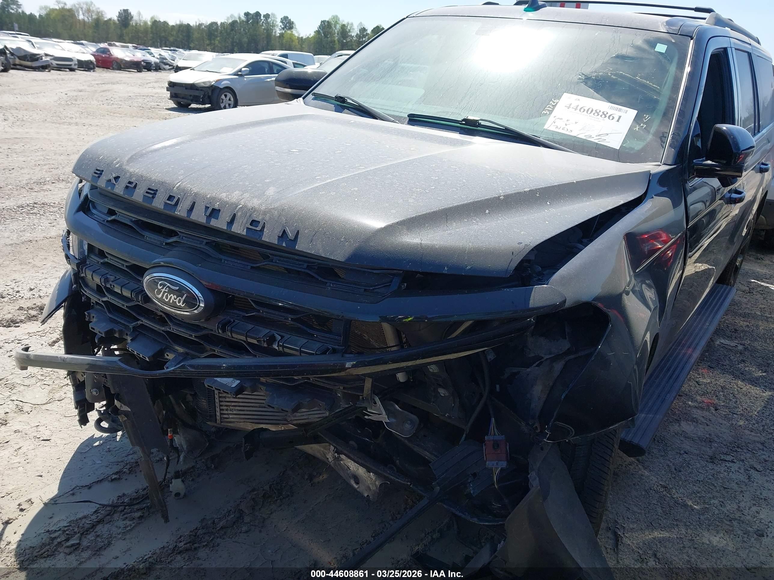 FORD EXPEDITION image 6