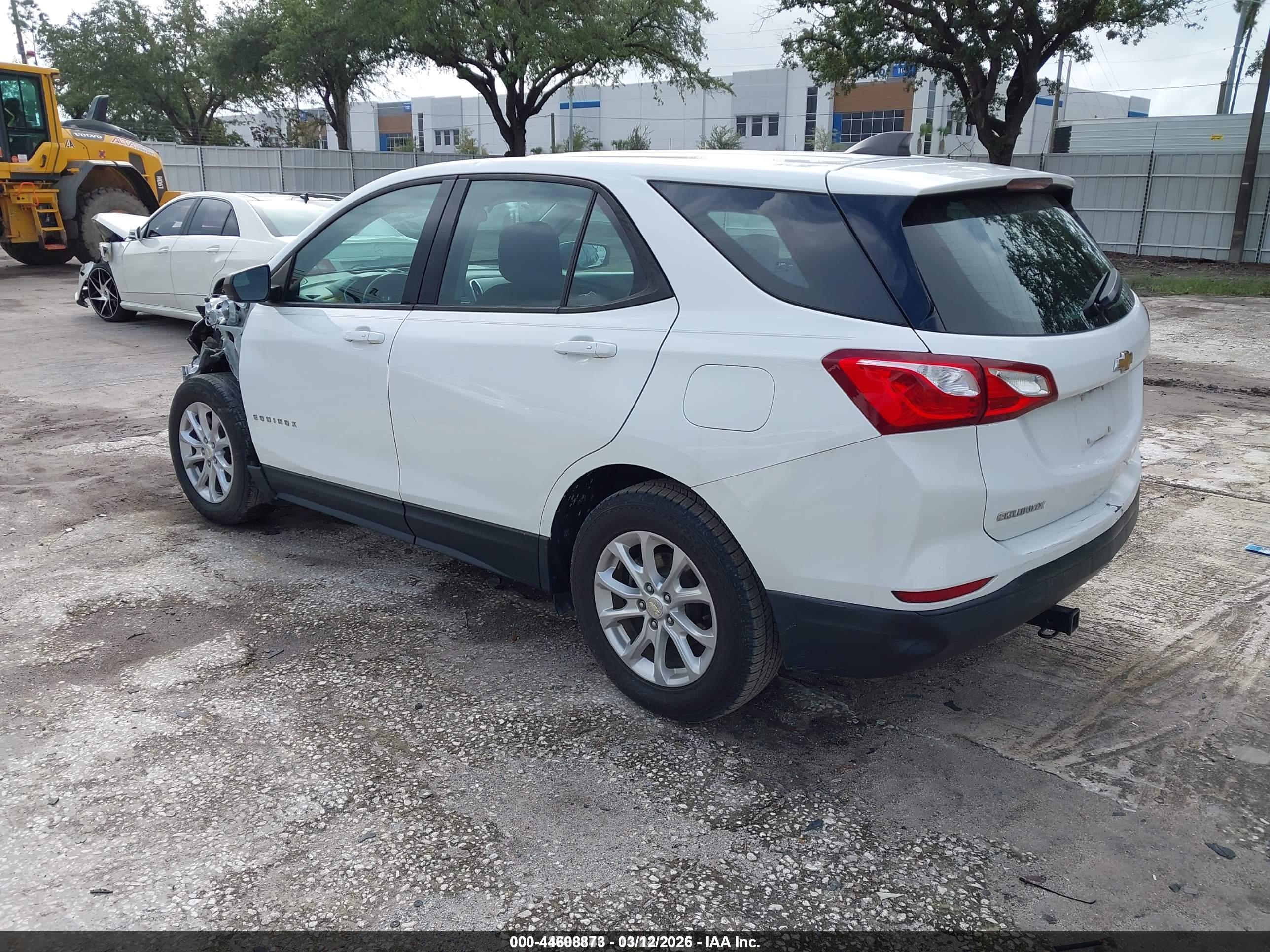 CHEVROLET EQUINOX image 3