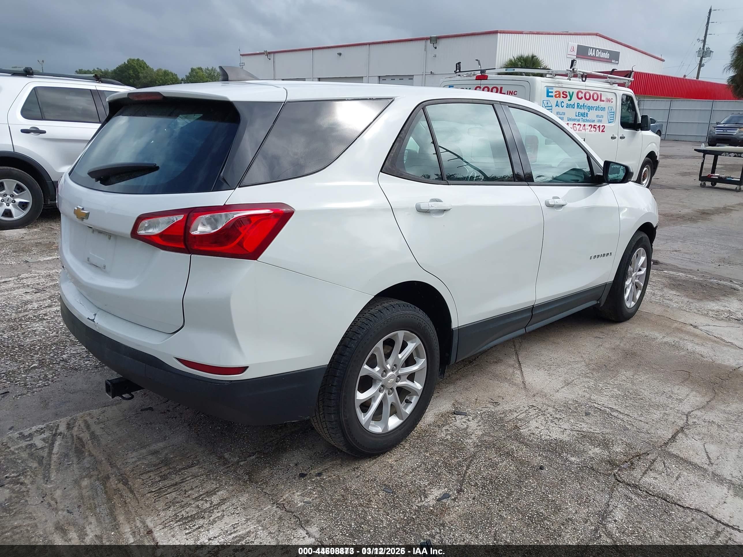 CHEVROLET EQUINOX image 4
