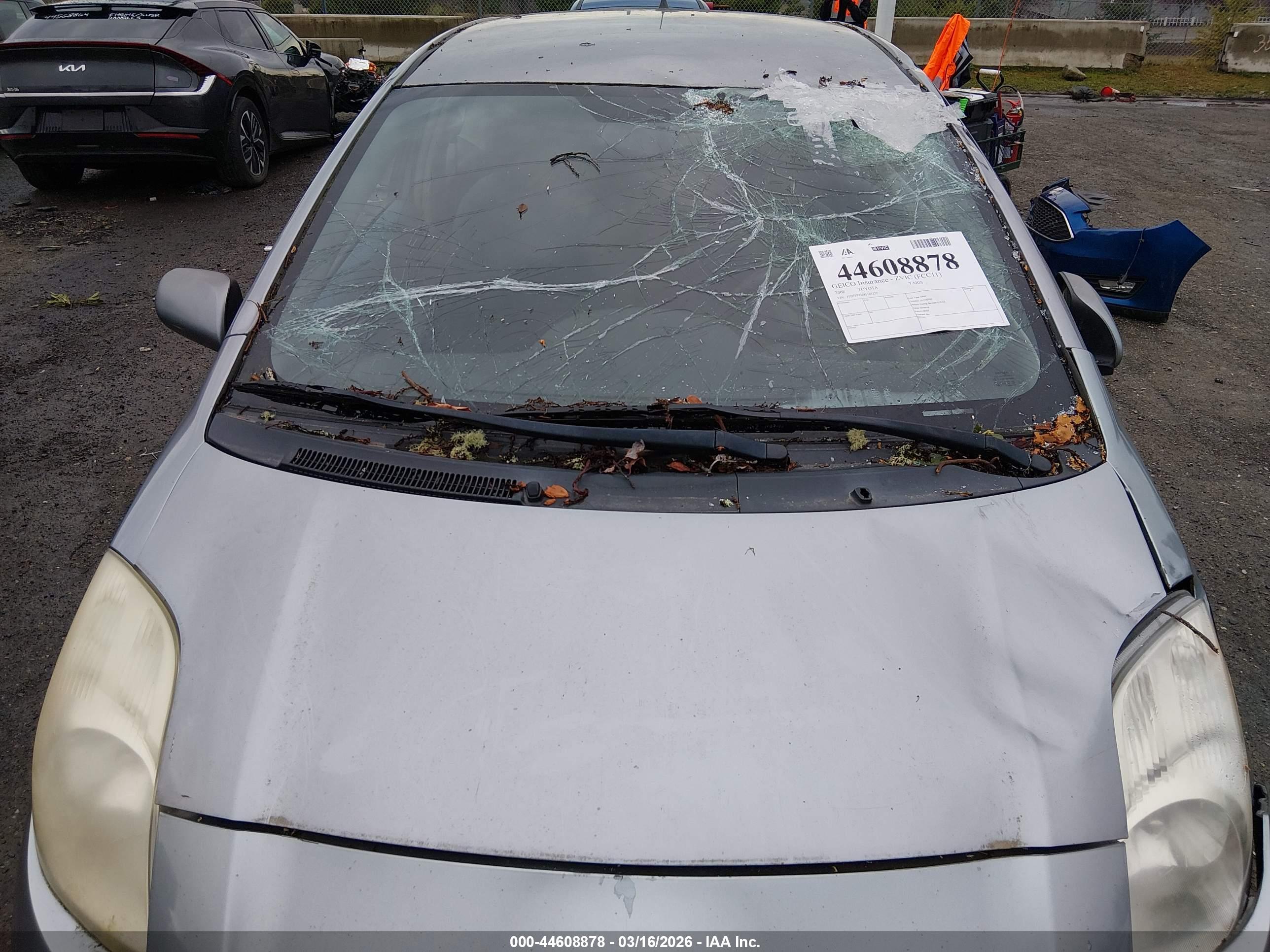 TOYOTA YARIS image 6