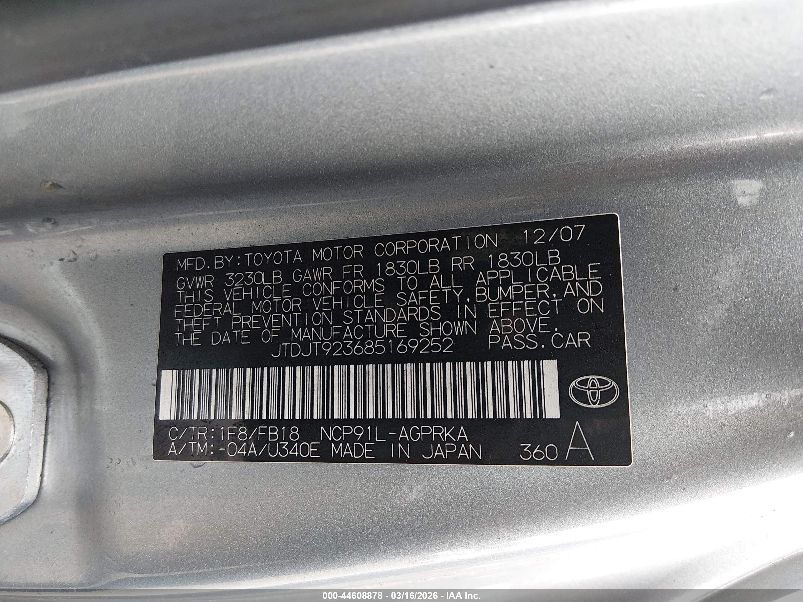 TOYOTA YARIS image 9