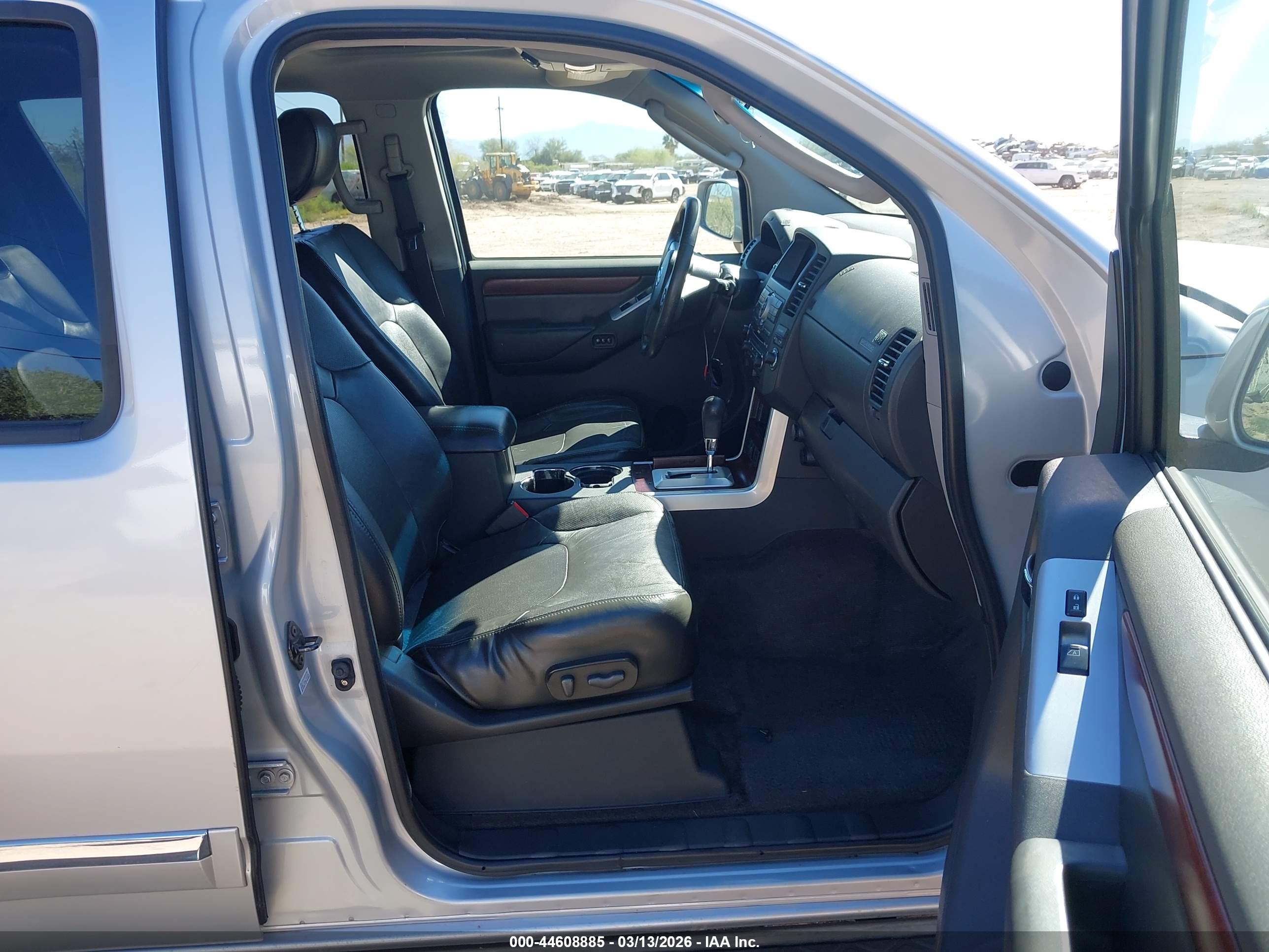 NISSAN PATHFINDER image 5