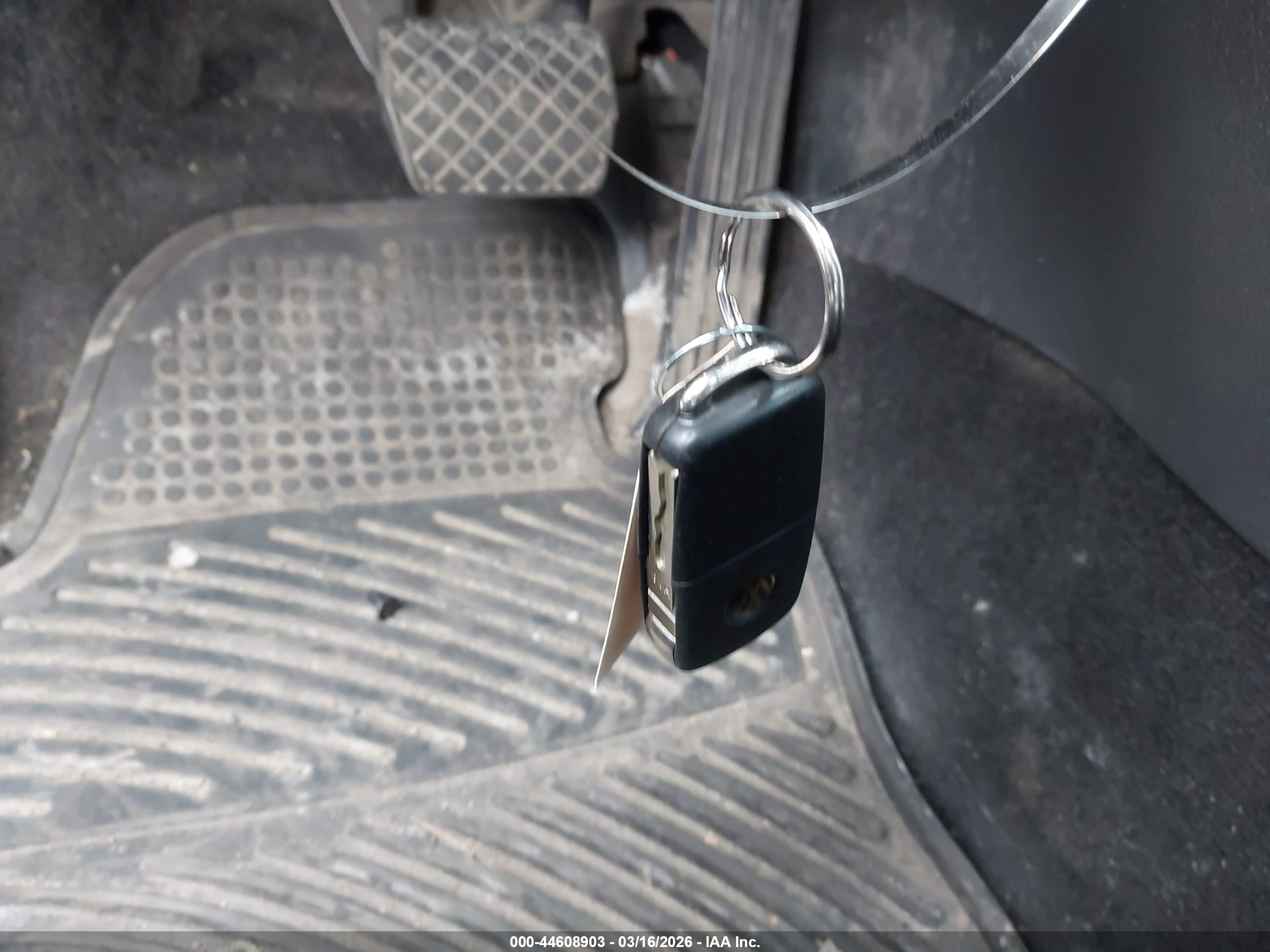 VOLKSWAGEN PASSAT image 11