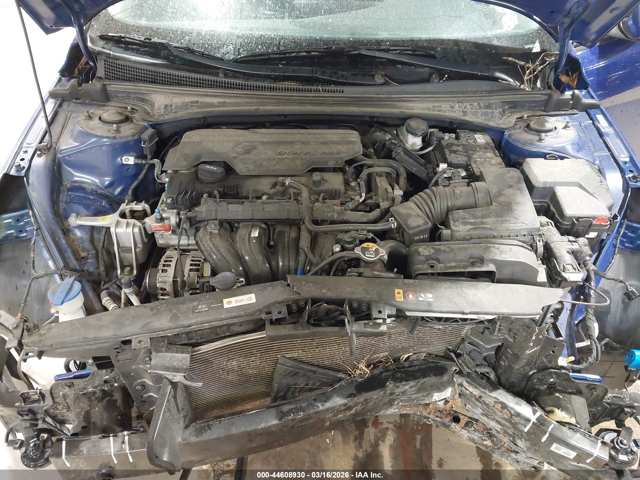 HYUNDAI ELANTRA image 10