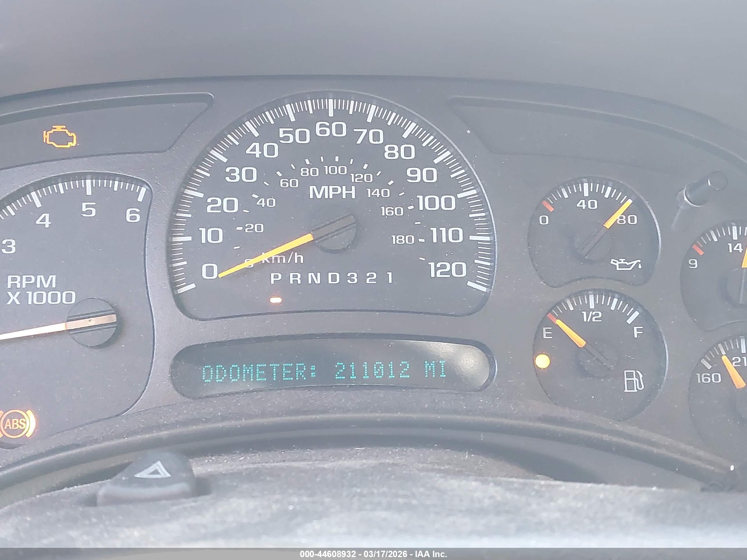 CHEVROLET SILVERADO image 7