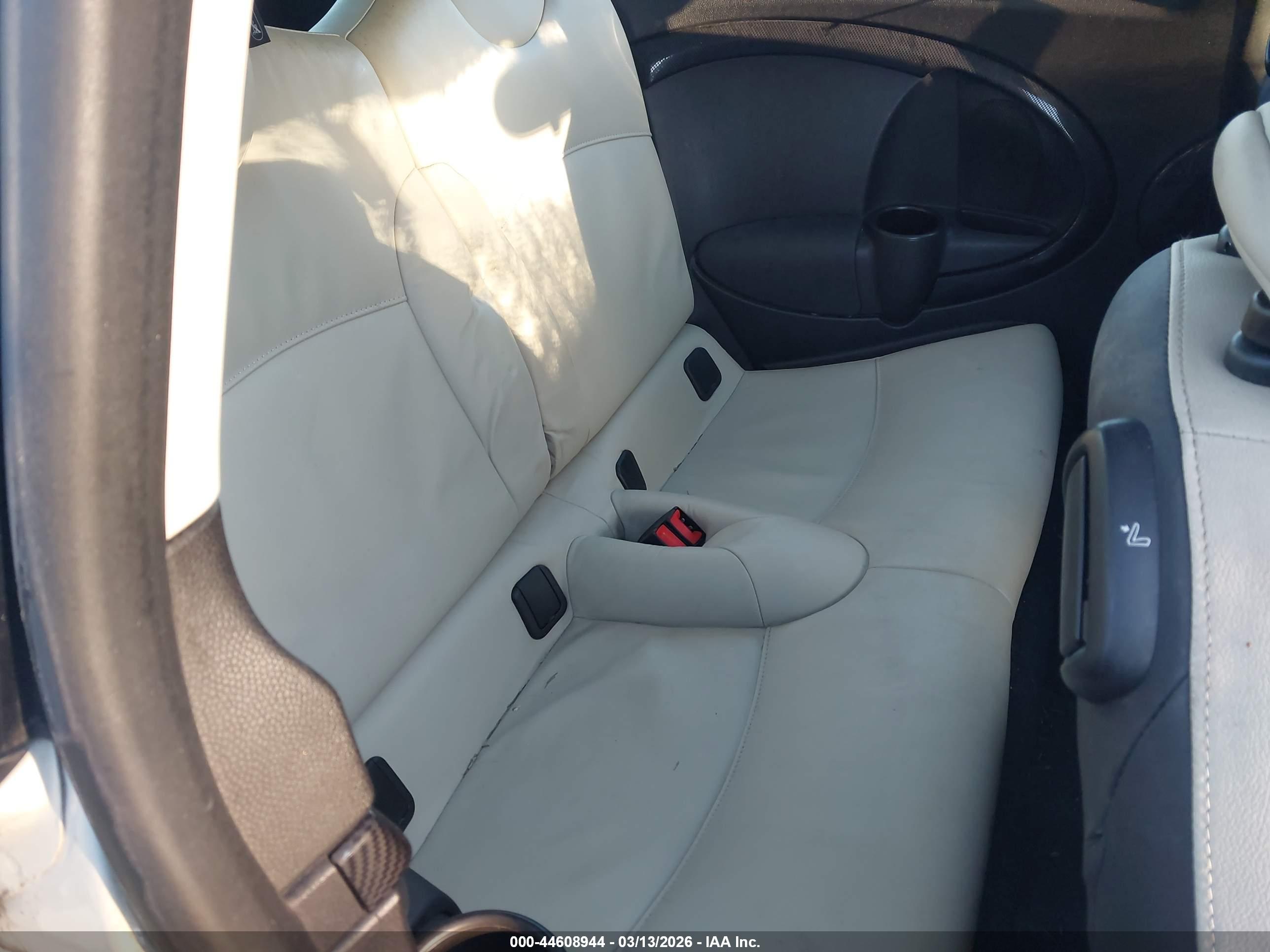 MINI COOPER image 8