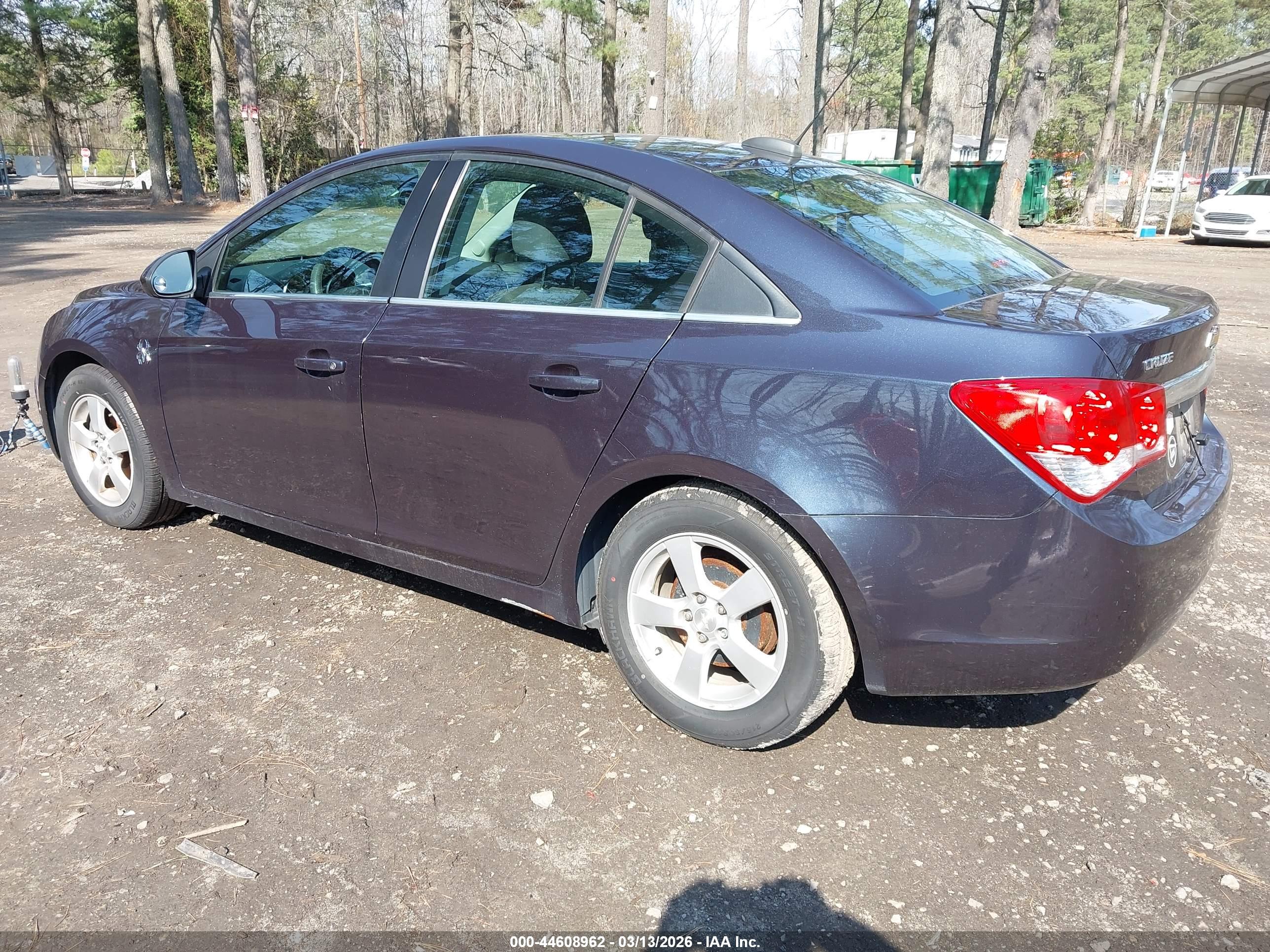 CHEVROLET CRUZE image 3