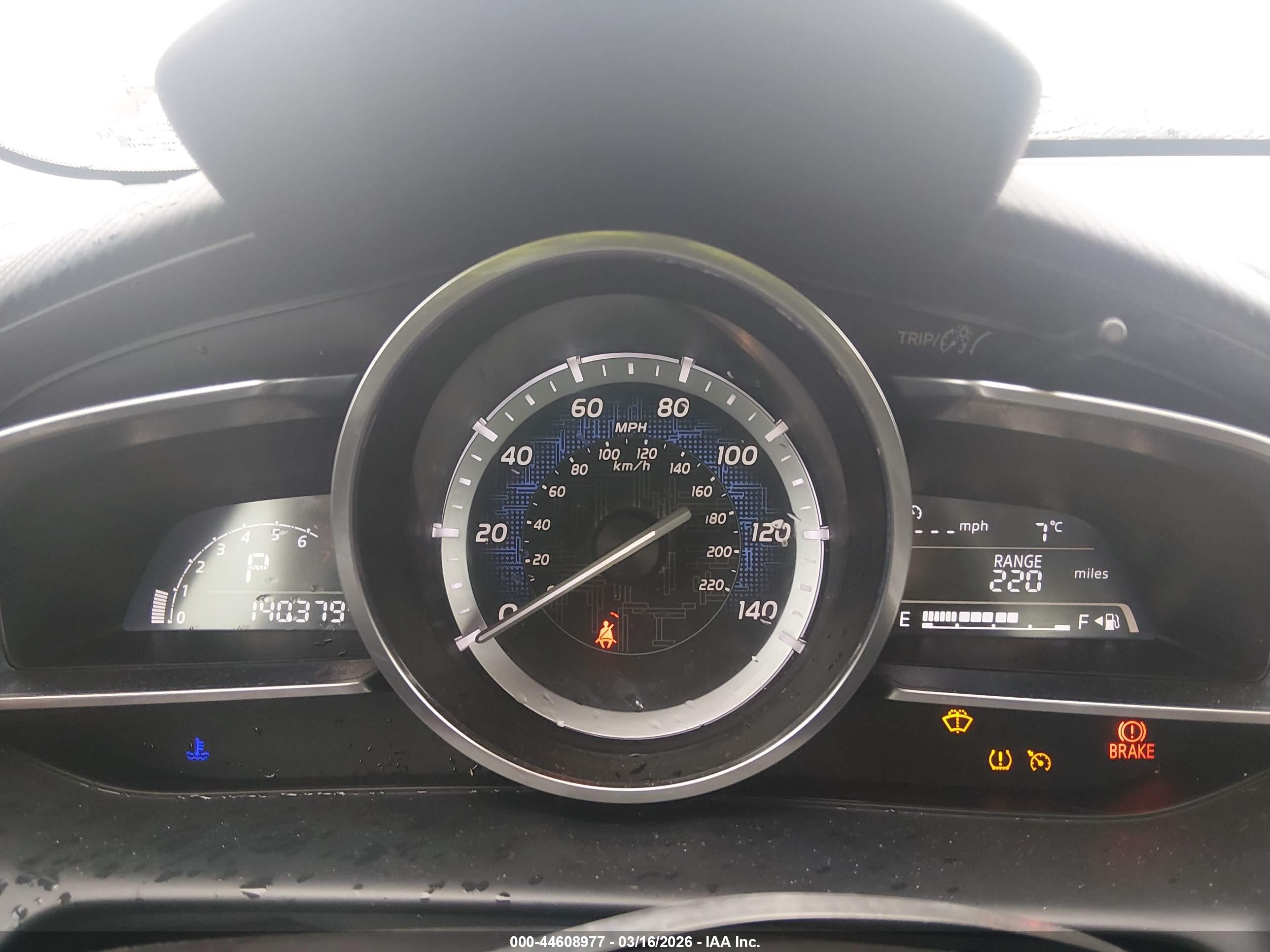 TOYOTA YARIS image 7