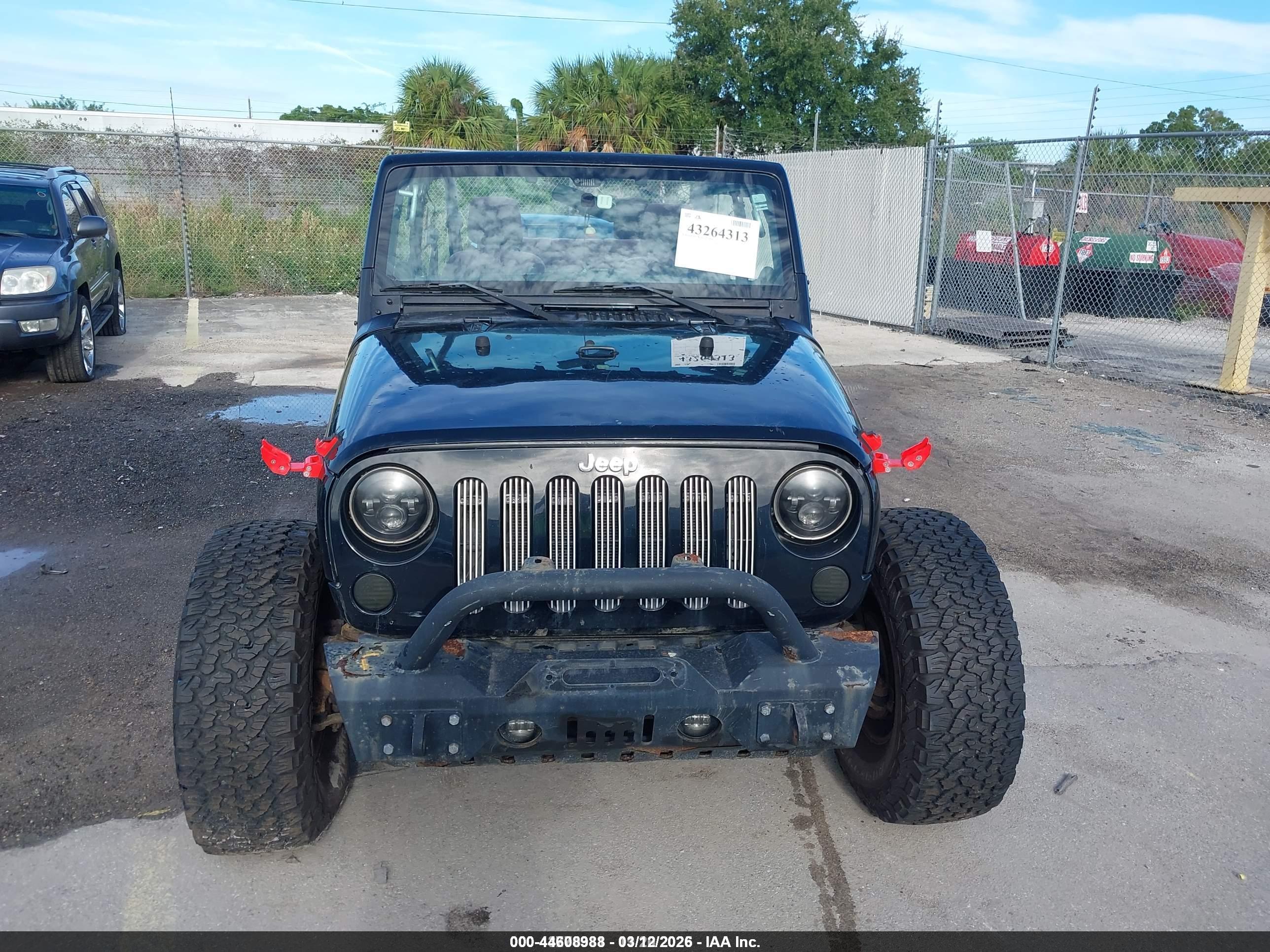 JEEP WRANGLER image 6