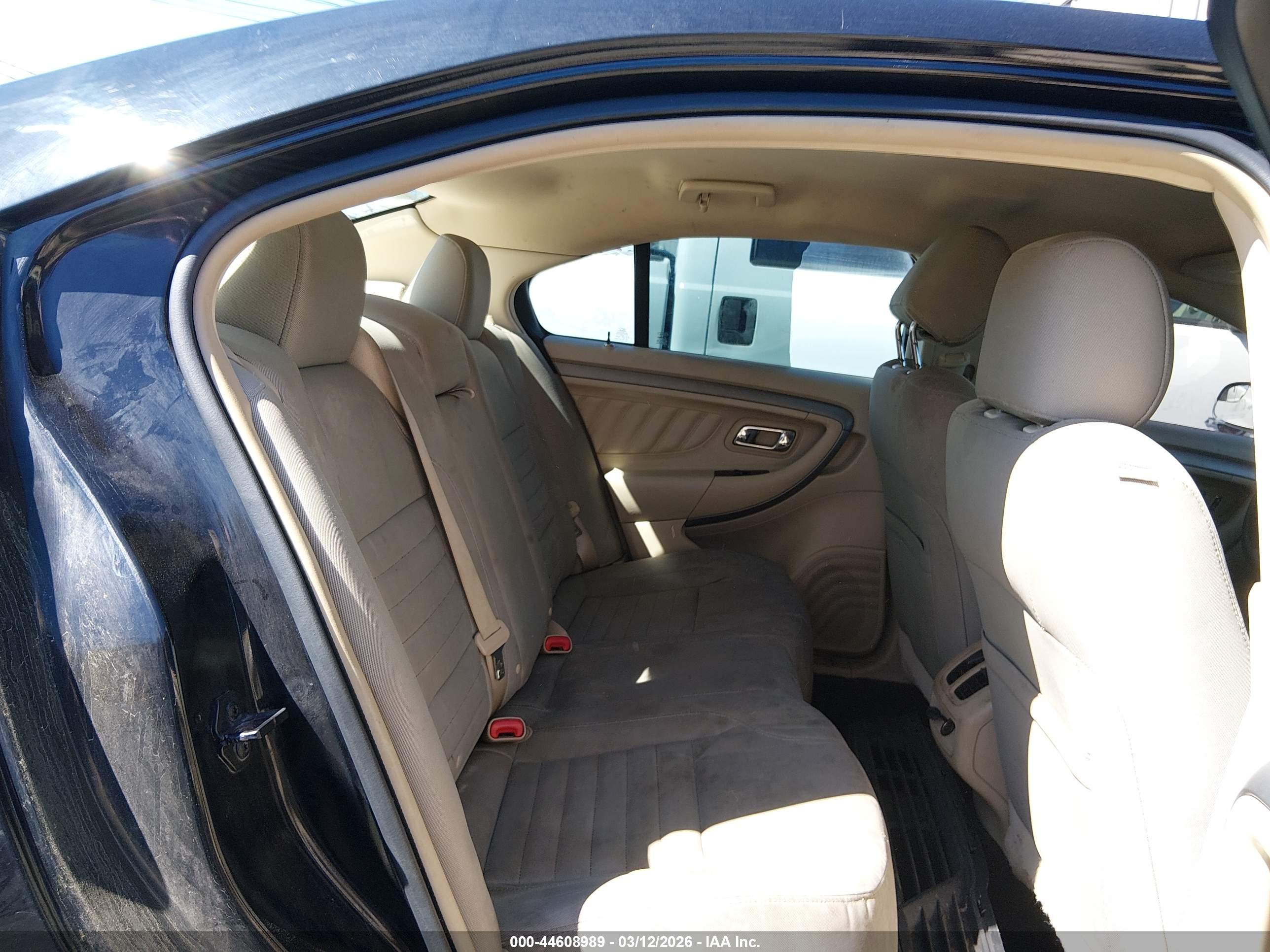 FORD TAURUS image 8