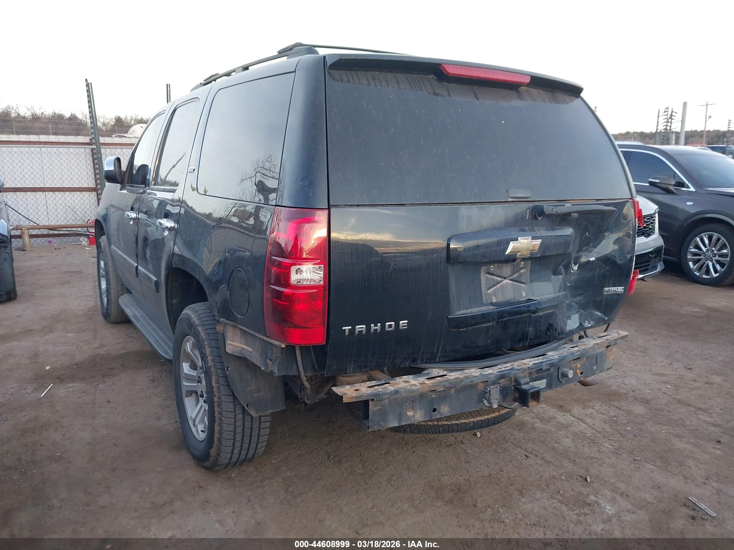 CHEVROLET TAHOE image 3